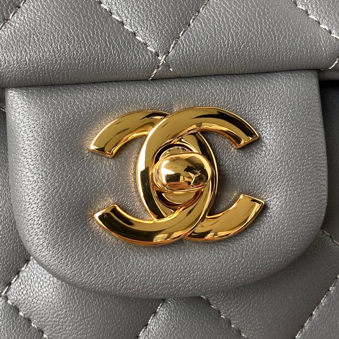 CHANEL SMALL CLASSIC HANDBAG Grained SHINY Calfskin & Gold-Tone Metal Gray 5.7 × 9 × 2.3 in