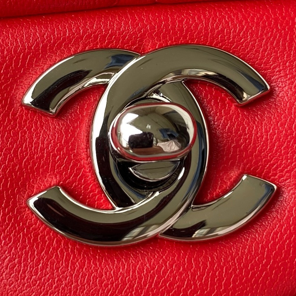 CHANEL SMALL CLASSIC HANDBAG LAMBSKIN & SILVER-TONE METAL Red 5.7 × 9 × 2.3 IN