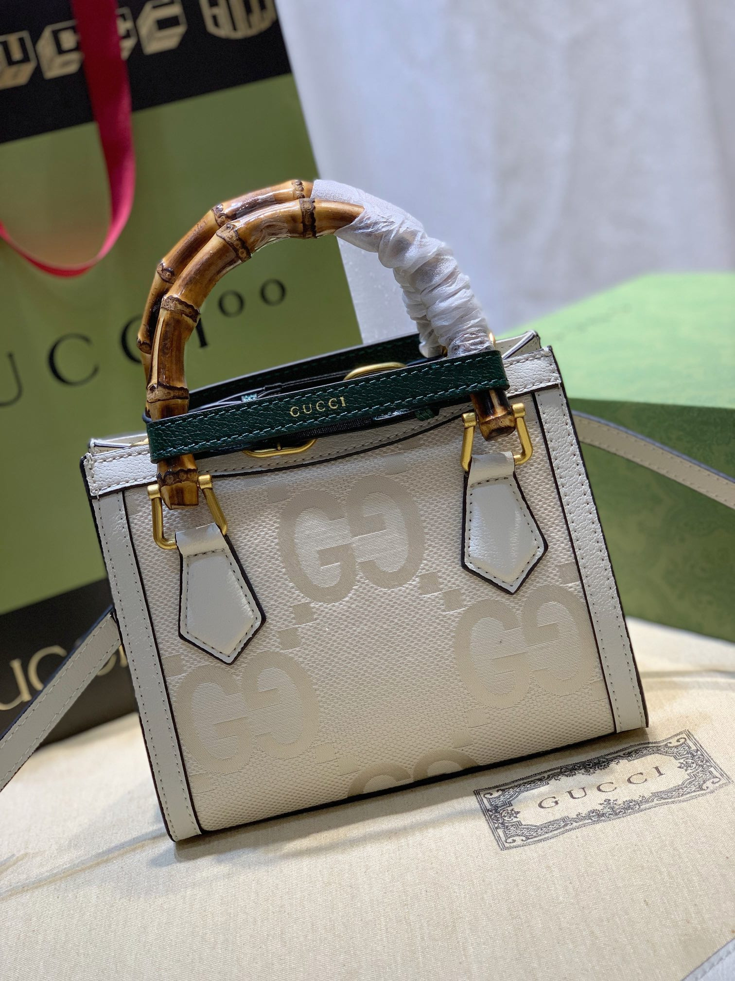 GUCCI DIANA MINI TOTE BAG 20W x 16H x 10D CM