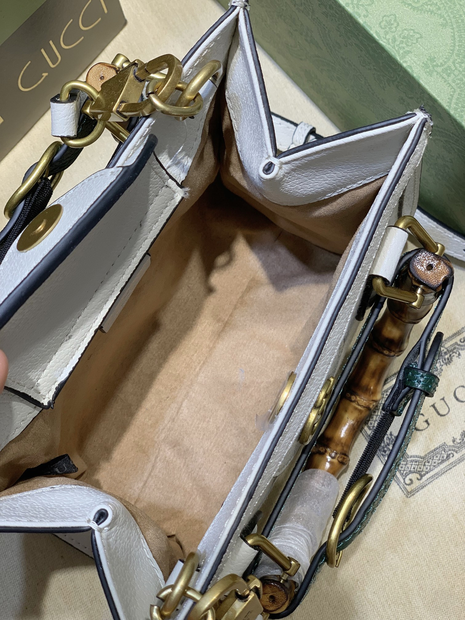 GUCCI DIANA MINI TOTE BAG 20W x 16H x 10D CM