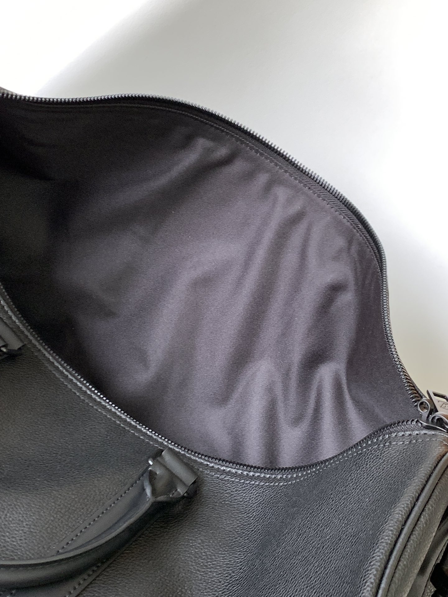 Louis Vuitton Keepall Bandoulière 50 M21420