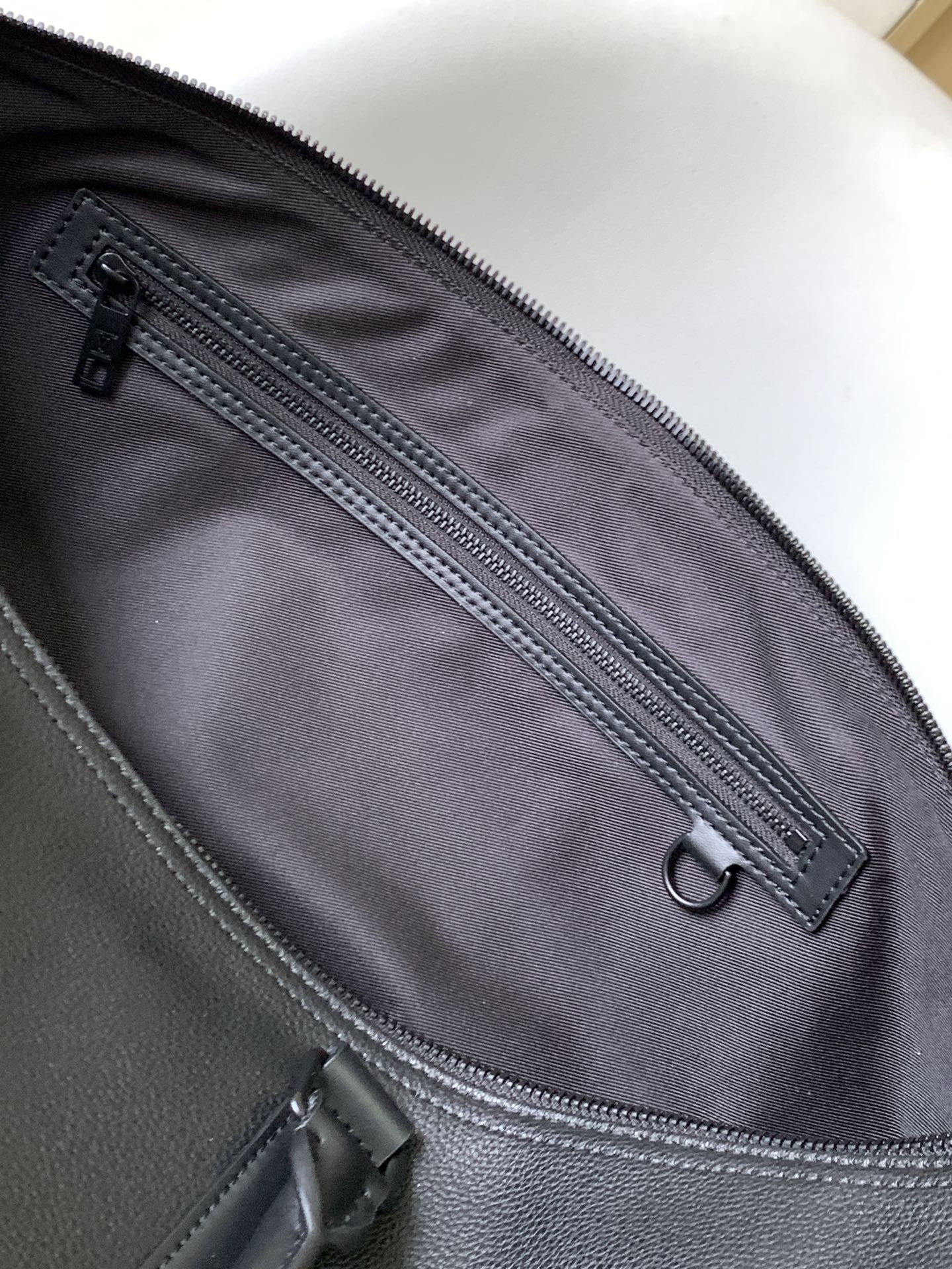 Louis Vuitton Keepall Bandoulière 50 M21420