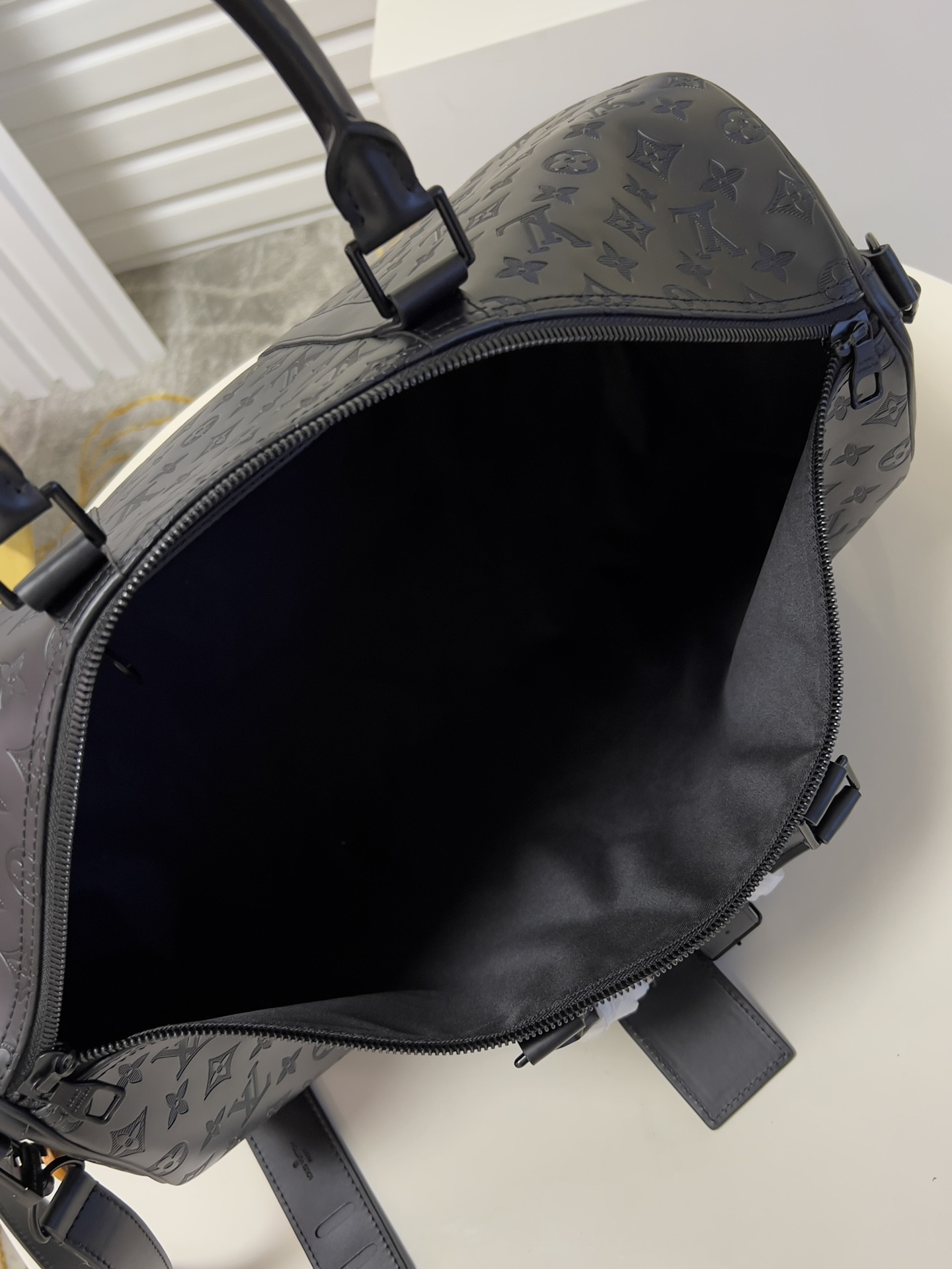 Louis Vuitton Keepall Bandoulière 50 M44810