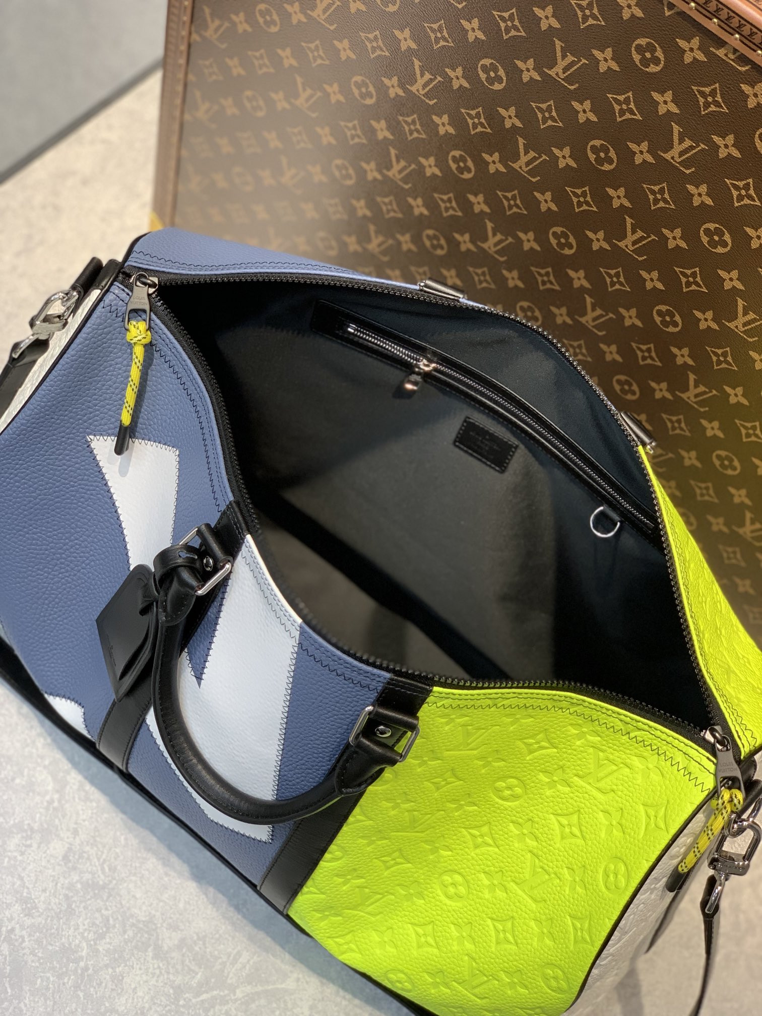 Louis Vuitton Keepall Bandoulière 50 M59922