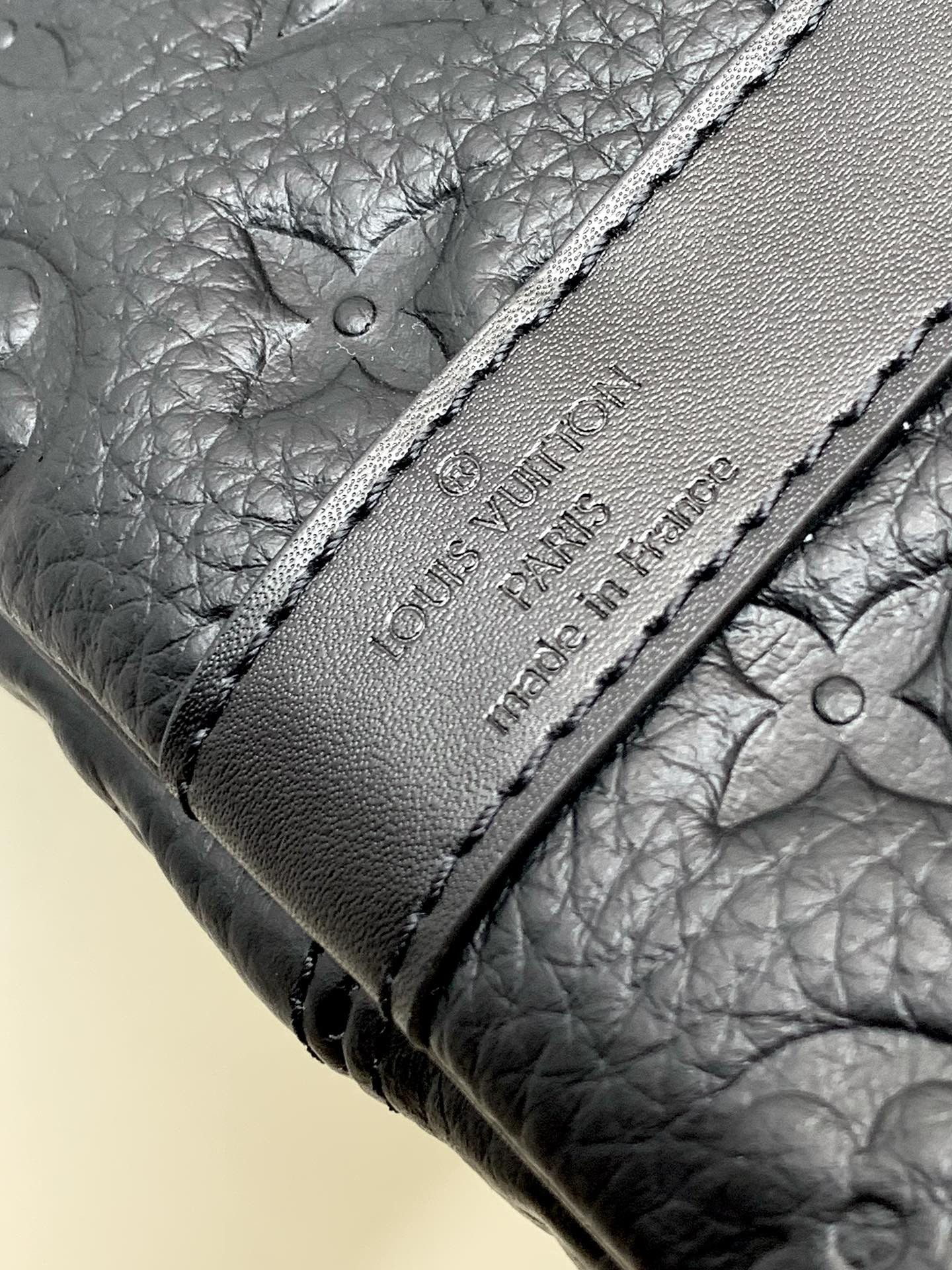 Louis Vuitton Keepall Bandoulière 50 M59025