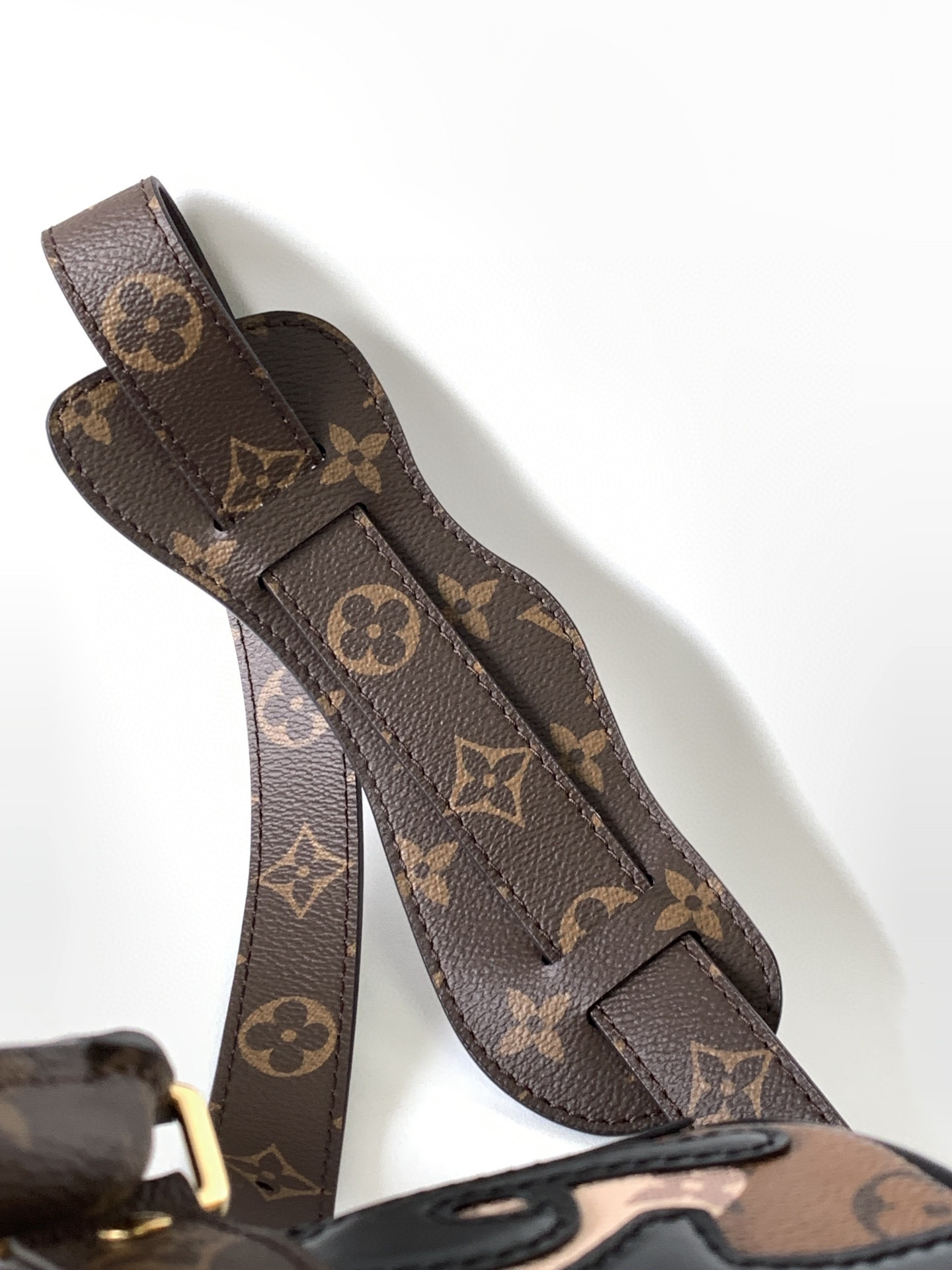 Louis Vuitton Keepall Bandoulière 25 M46701 9.8 x 5.9 x 4.3 inches