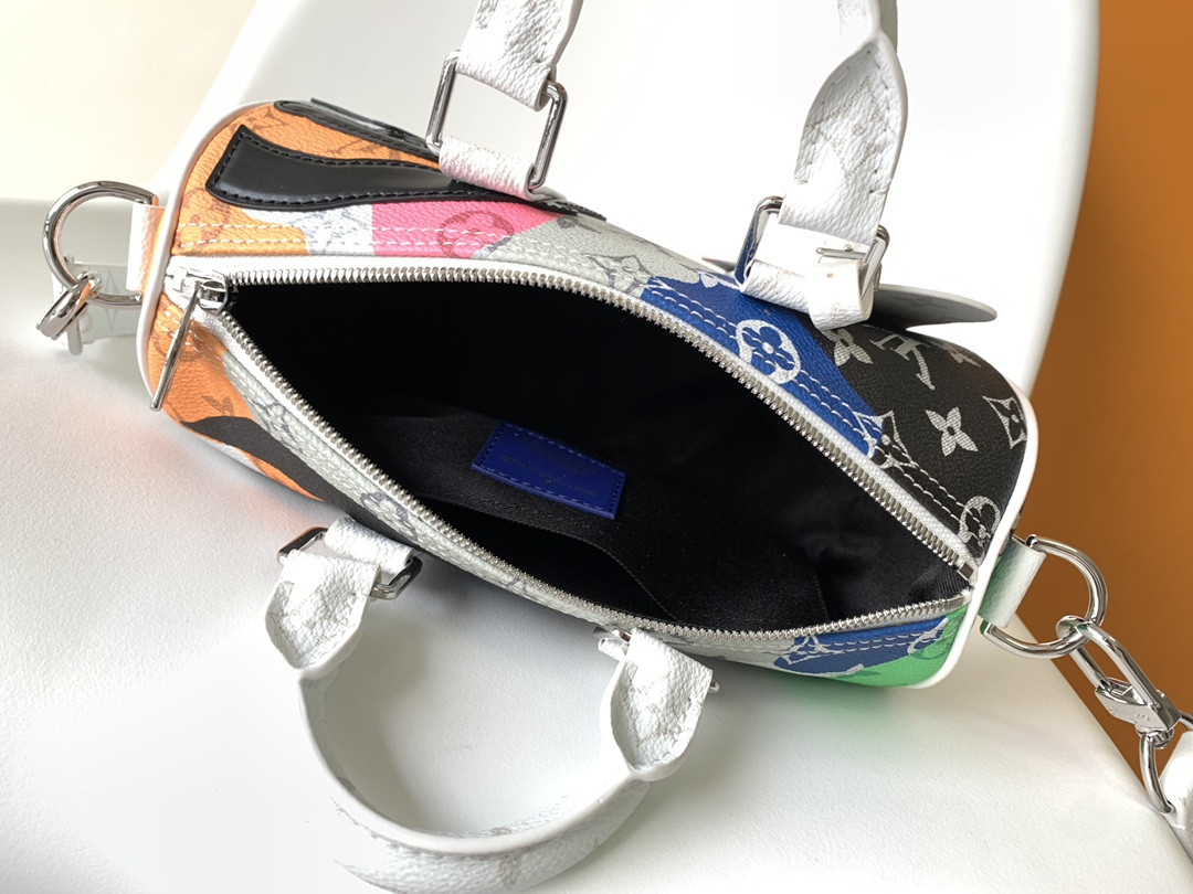 Louis Vuitton Keepall Bandoulière 25 M46678 9.8 x 5.9 x 4.3 inches