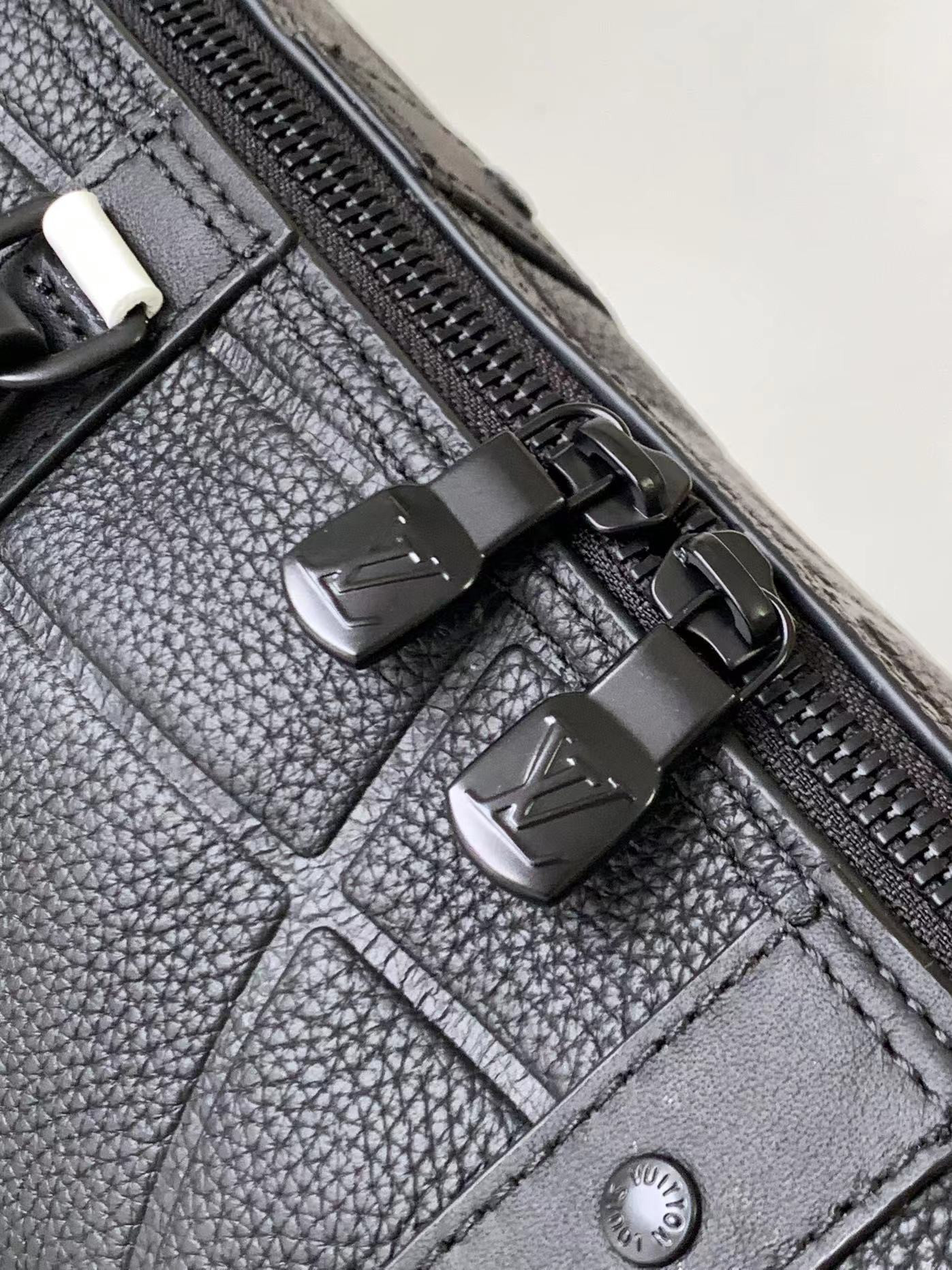 Louis Vuitton Keepall Bandoulière 25 M21543 9.8 x 5.9 x 4.3 inches