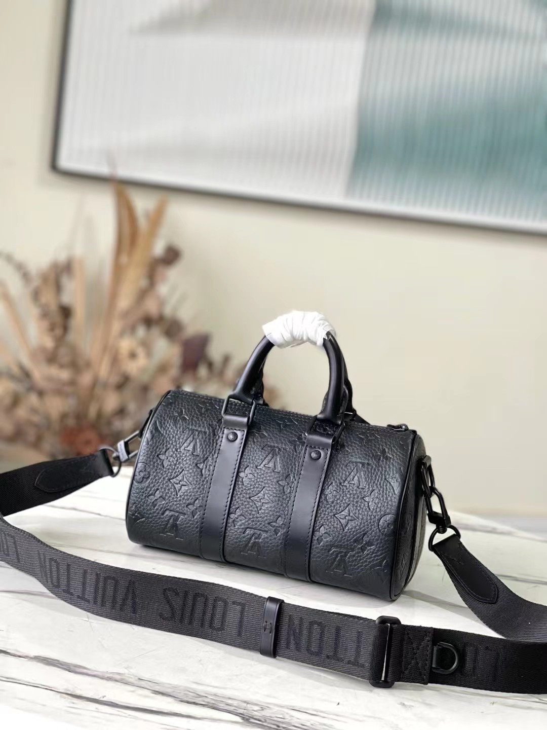 Louis Vuitton Keepall Bandoulière 25 M20900 9.8 x 5.9 x 4.3 inches