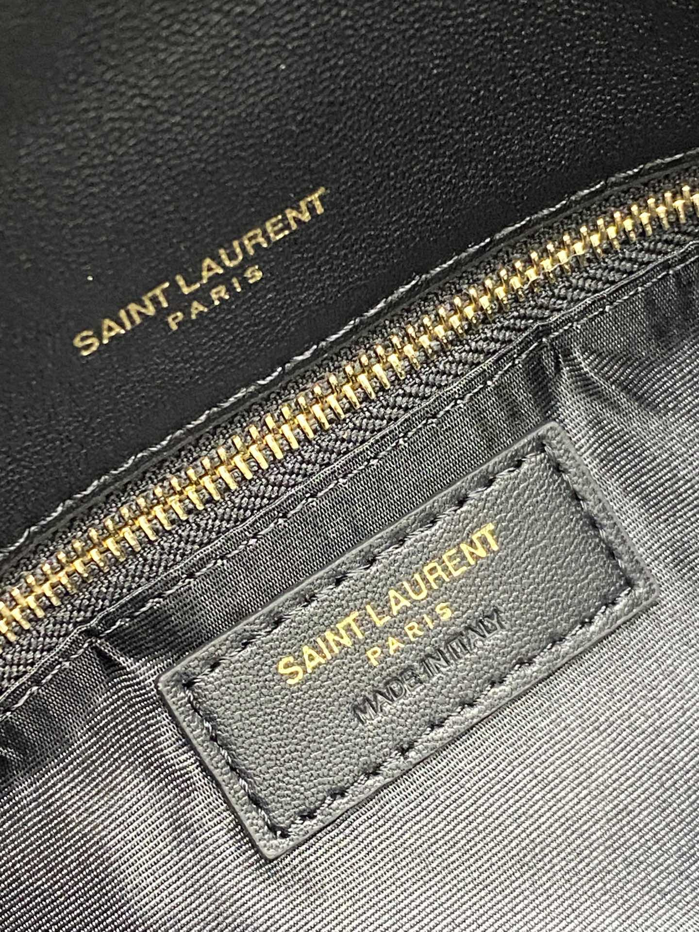 YSL PUFFER IN LEATHER BLACK 23 X 15.5 X 5.8 CM