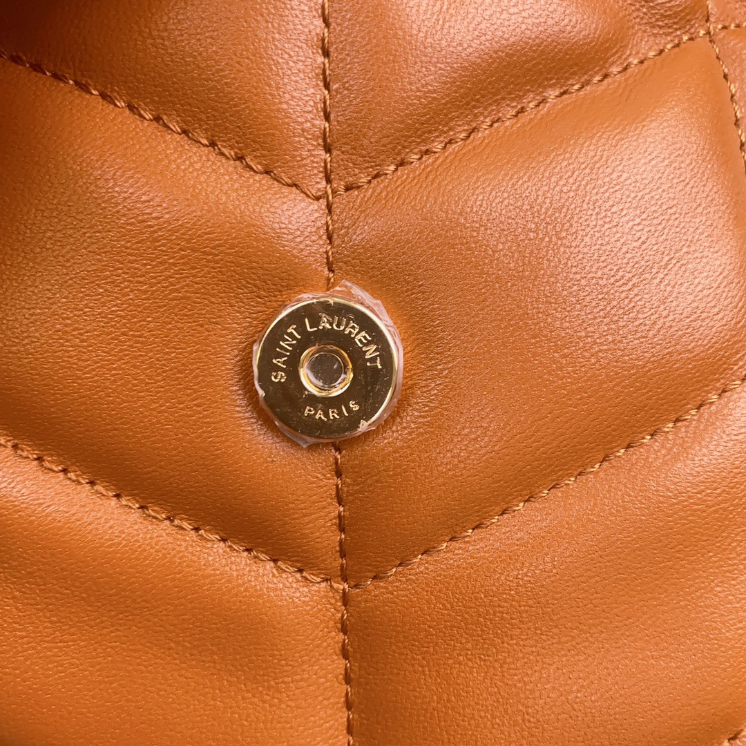 YSL PUFFER IN LEATHER ORANGE 23 X 15.5 X 5.8 CM