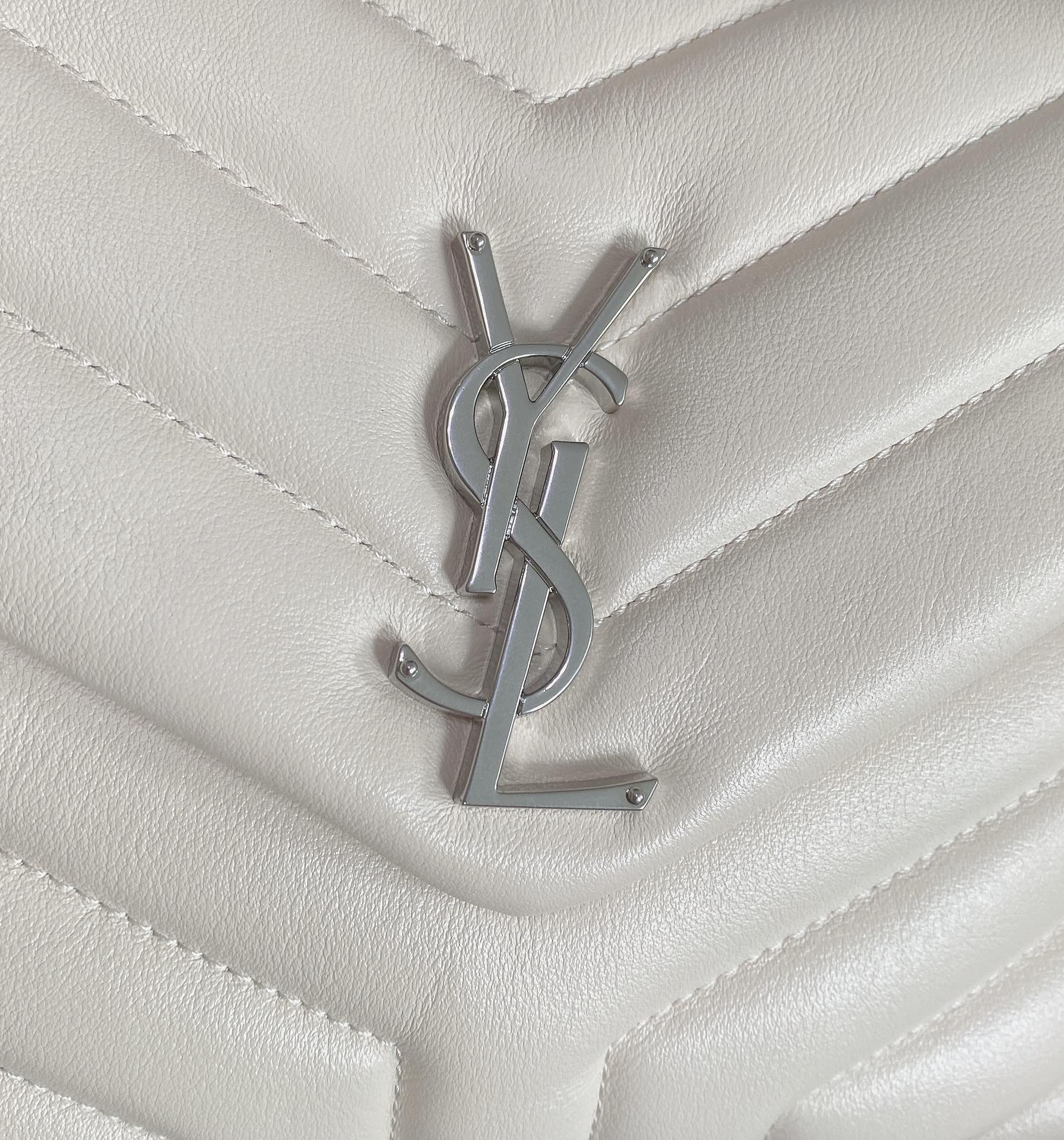 YSL LOULOU SMALL IN QUILTED LEATHER WHITE 9 X 6.1 X 3.3 INCHES
