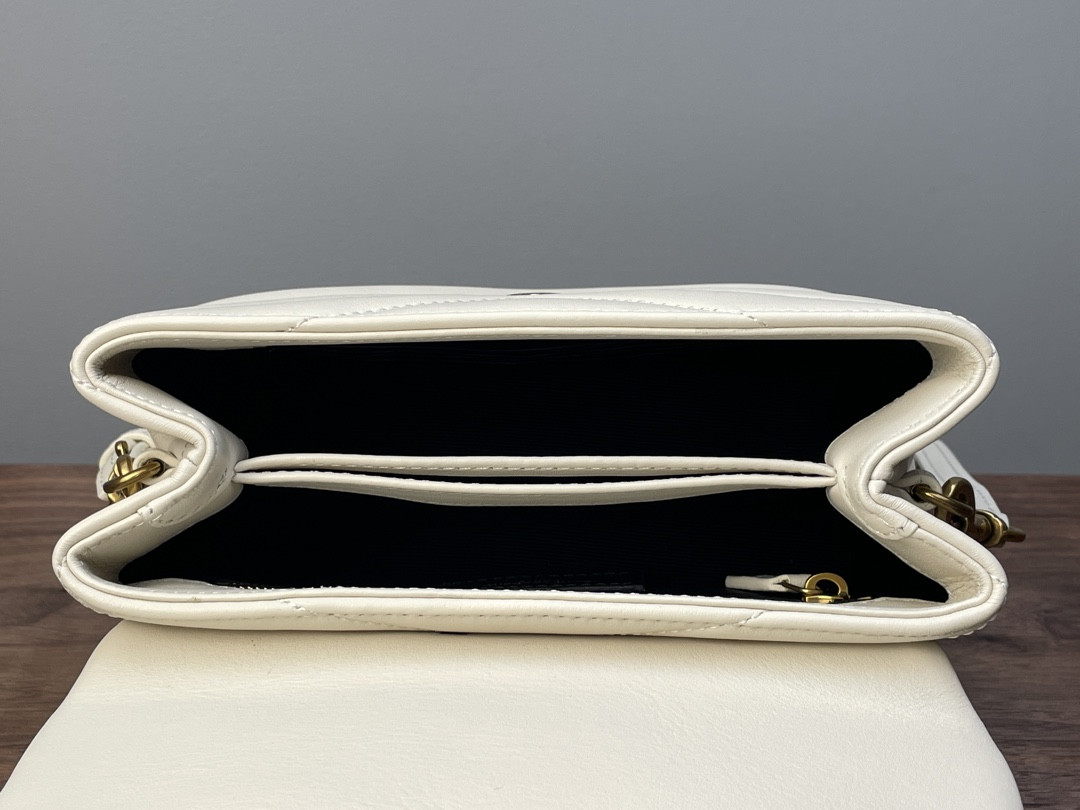 YSL TOY LOULOU IN QUILTED LEATHER WHITE 7.9 X 5.5 X 3 INCHES