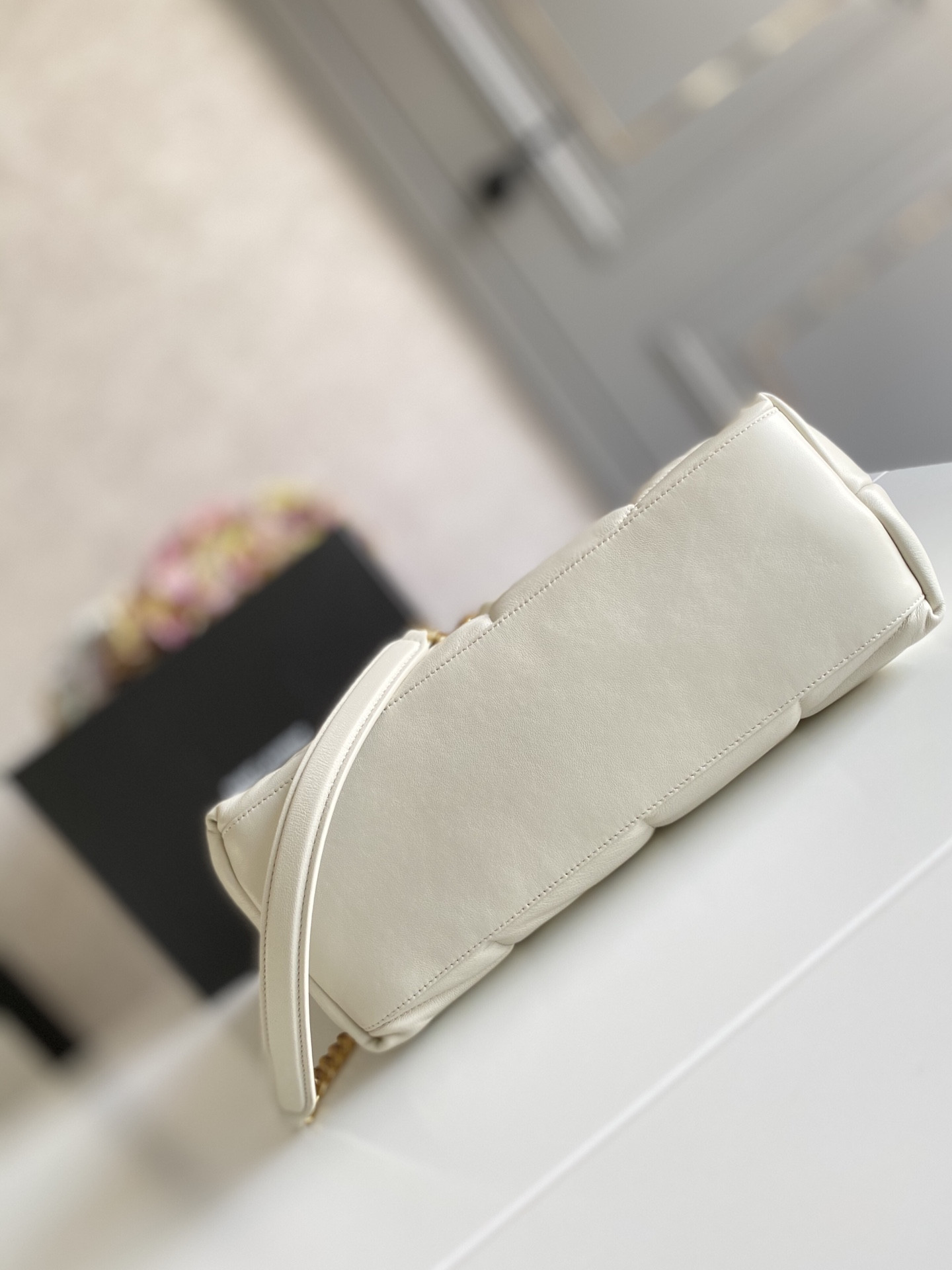 YSL PUFFER MEDIUM IN NAPPA LEATHER WHITE 13.7 X 9 X 5.3 INCHES