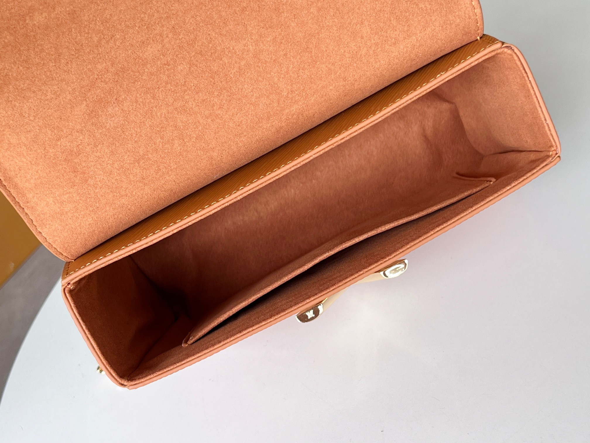 LOUIS VUITTON M59686 GO-14 MM 9.1 x 6.3 x 3.9 inches