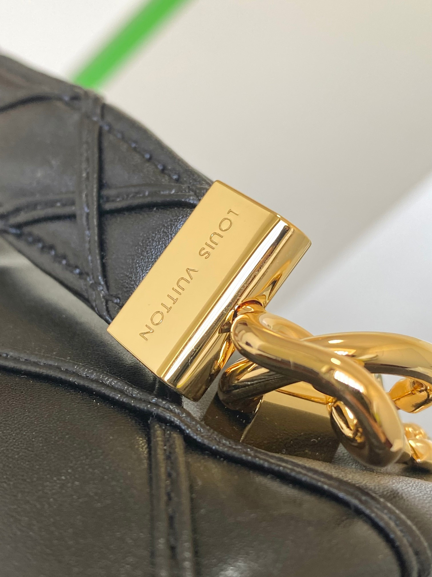 LOUIS VUITTON M23689 GO-14 GM 12.2 x 7.7 x 4.3 inches