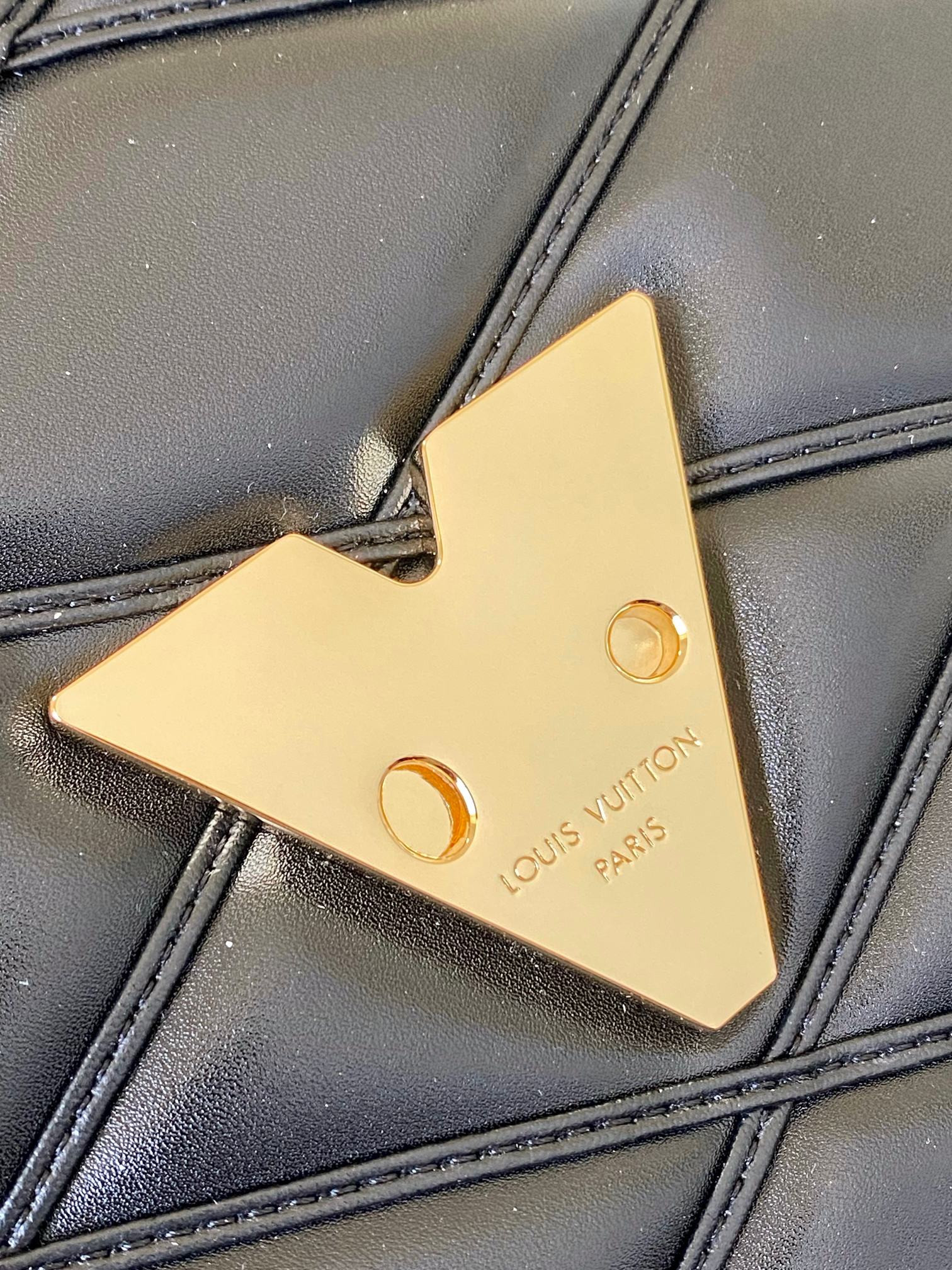 LOUIS VUITTON M23689 GO-14 GM 12.2 x 7.7 x 4.3 inches