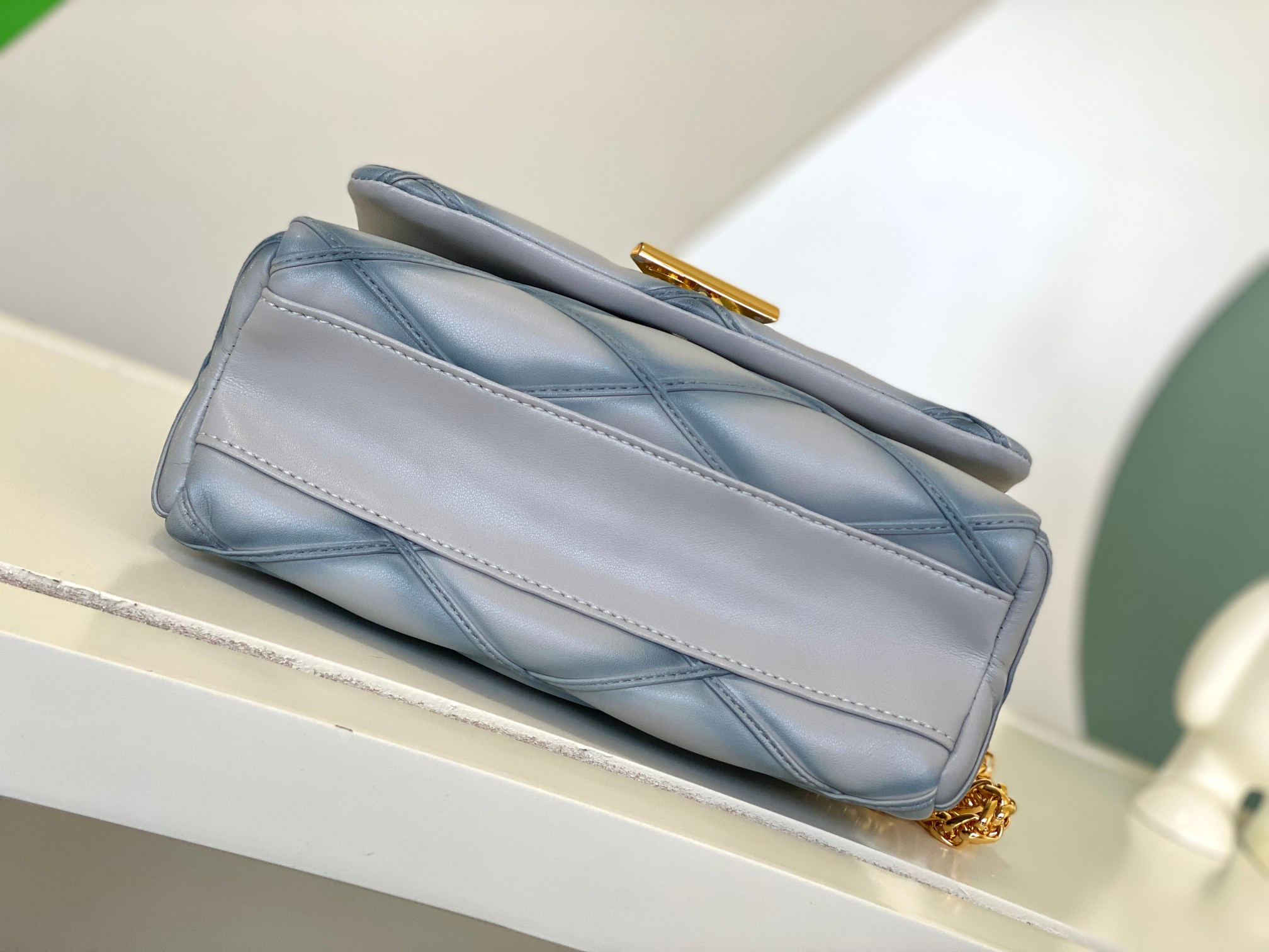 LOUIS VUITTON M24186 GO-14 MM 9.1 x 6.3 x 3.9 inches