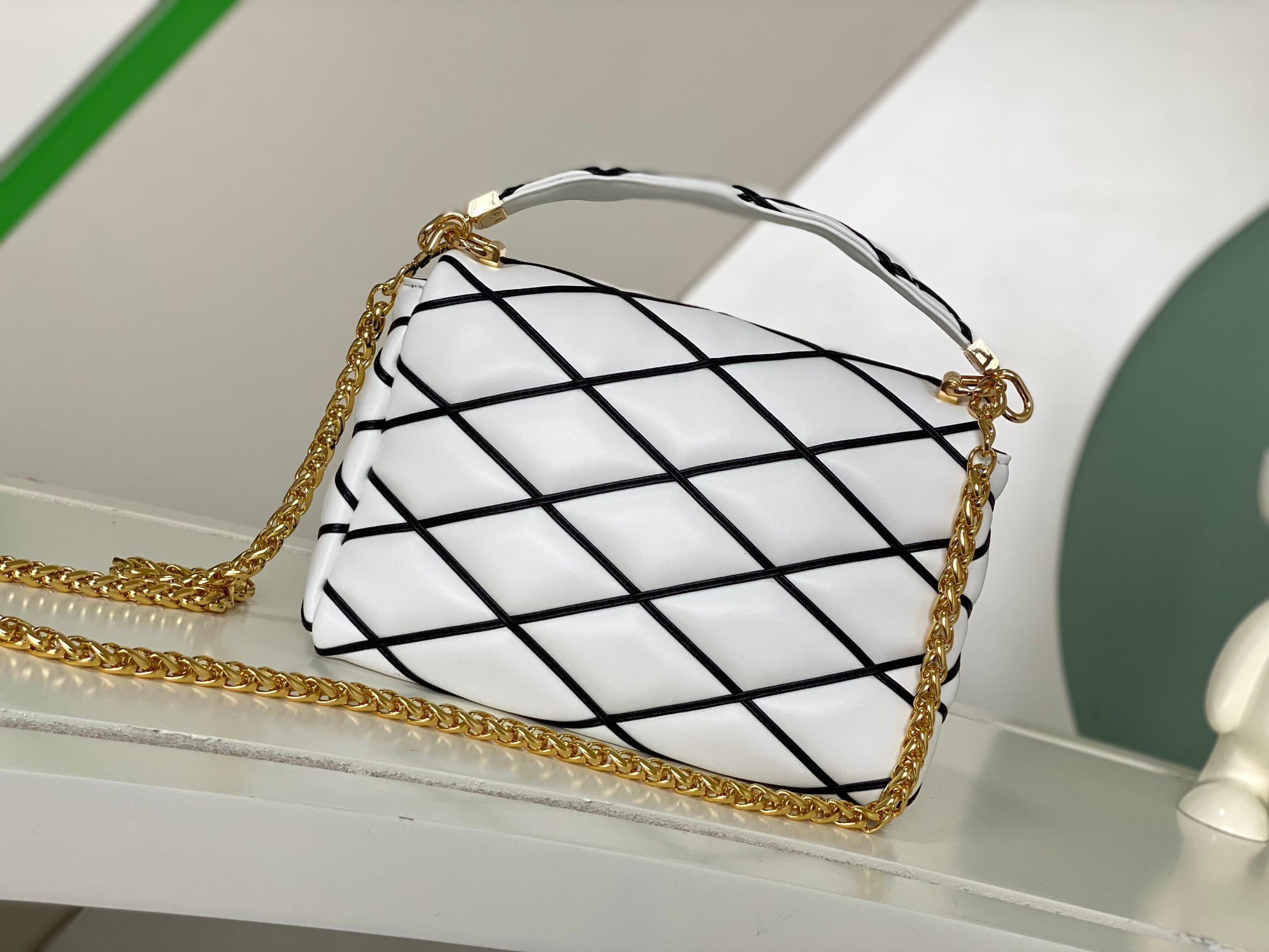 LOUIS VUITTON M22890 GO-14 MM 9.1 x 6.3 x 3.9 inches