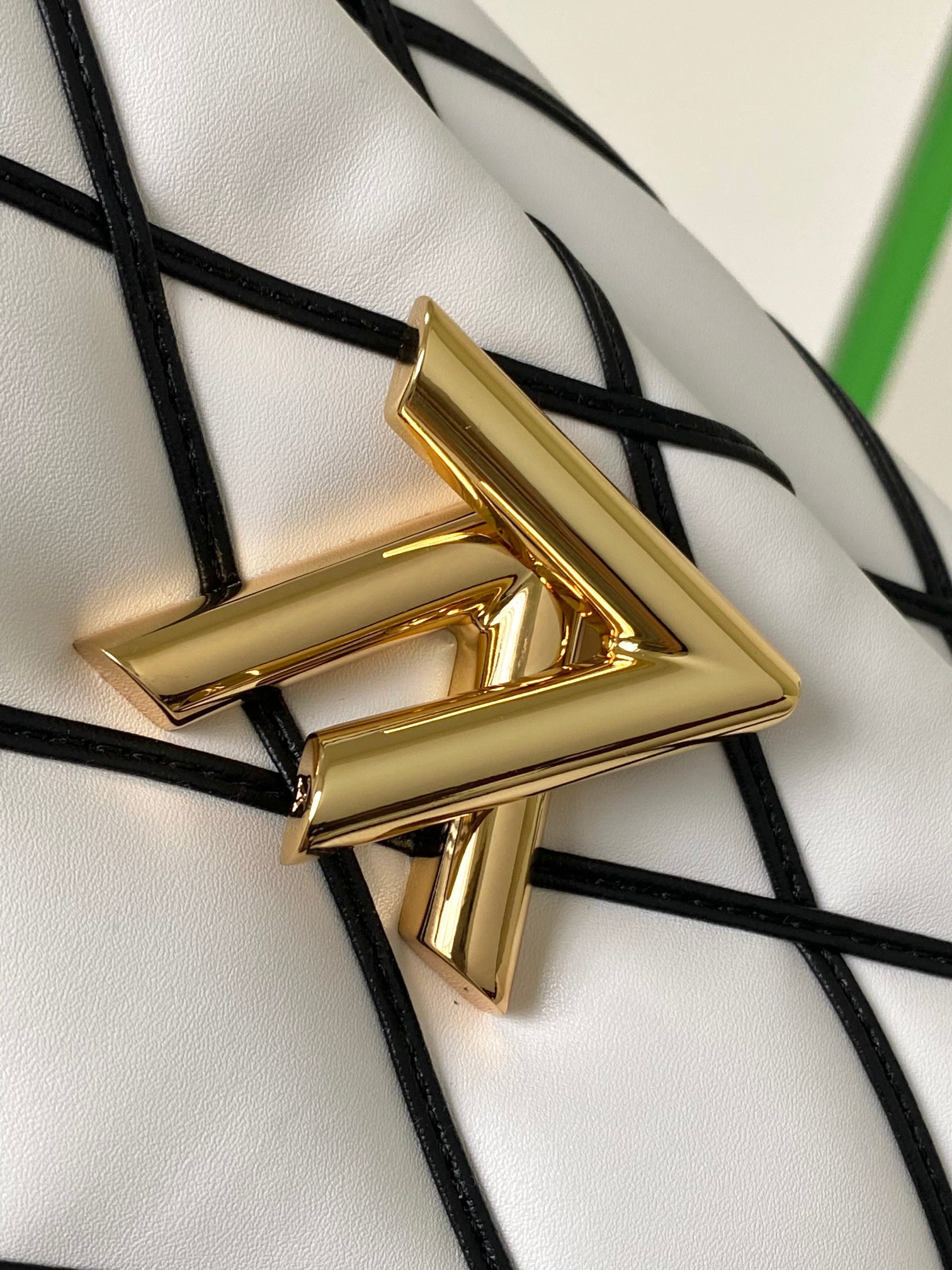 LOUIS VUITTON M22890 GO-14 MM 9.1 x 6.3 x 3.9 inches