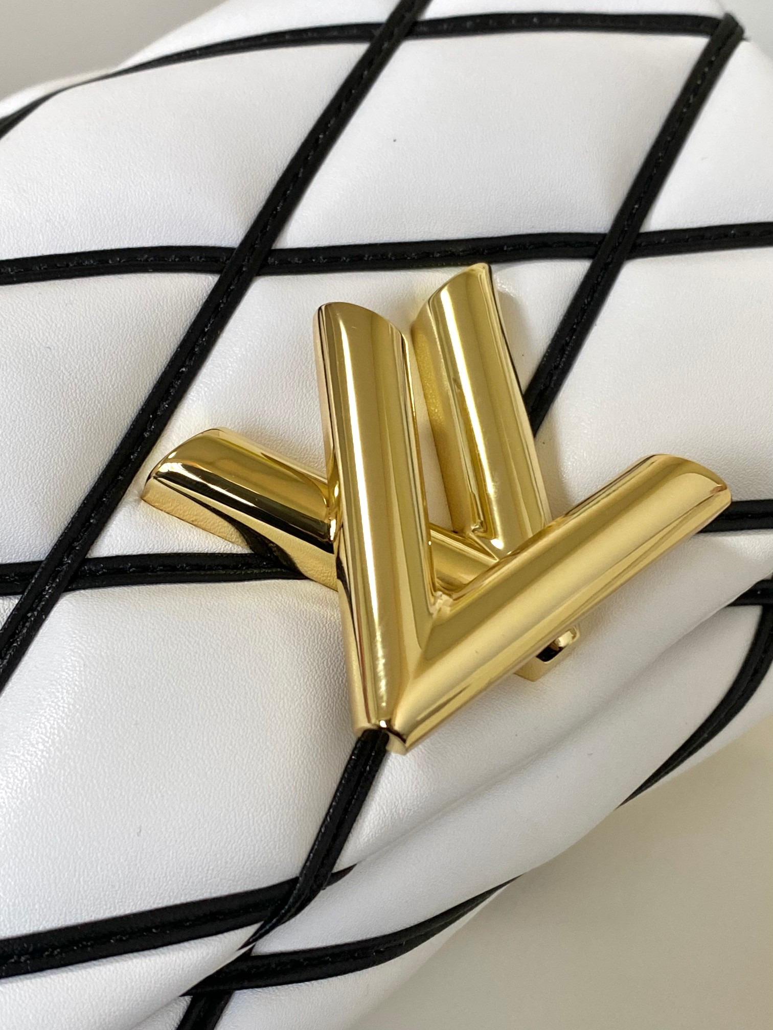 LOUIS VUITTON M23762 Pico GO-14 5.9 x 3.9 x 2.6 inches