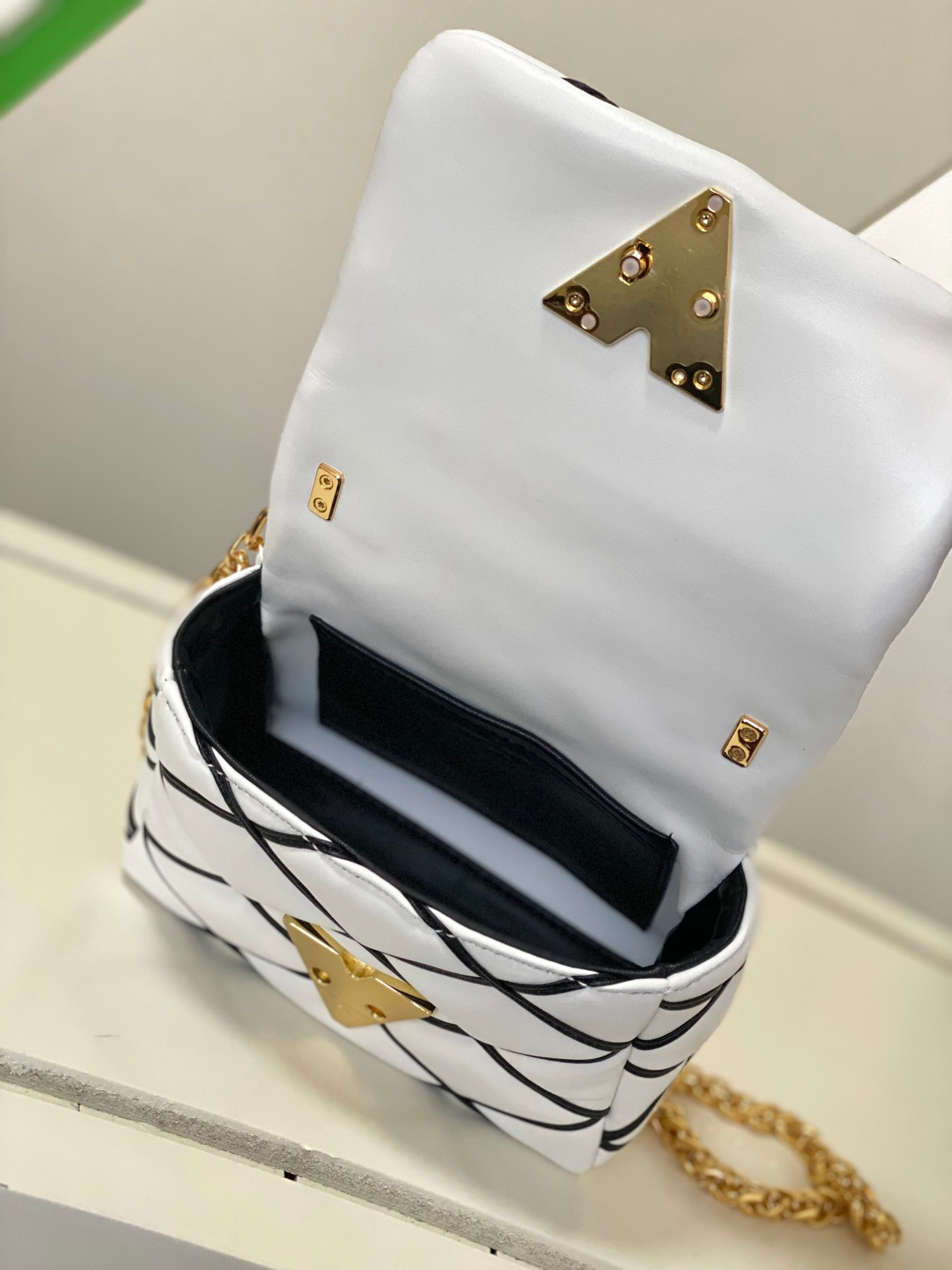 LOUIS VUITTON M23762 Pico GO-14 5.9 x 3.9 x 2.6 inches