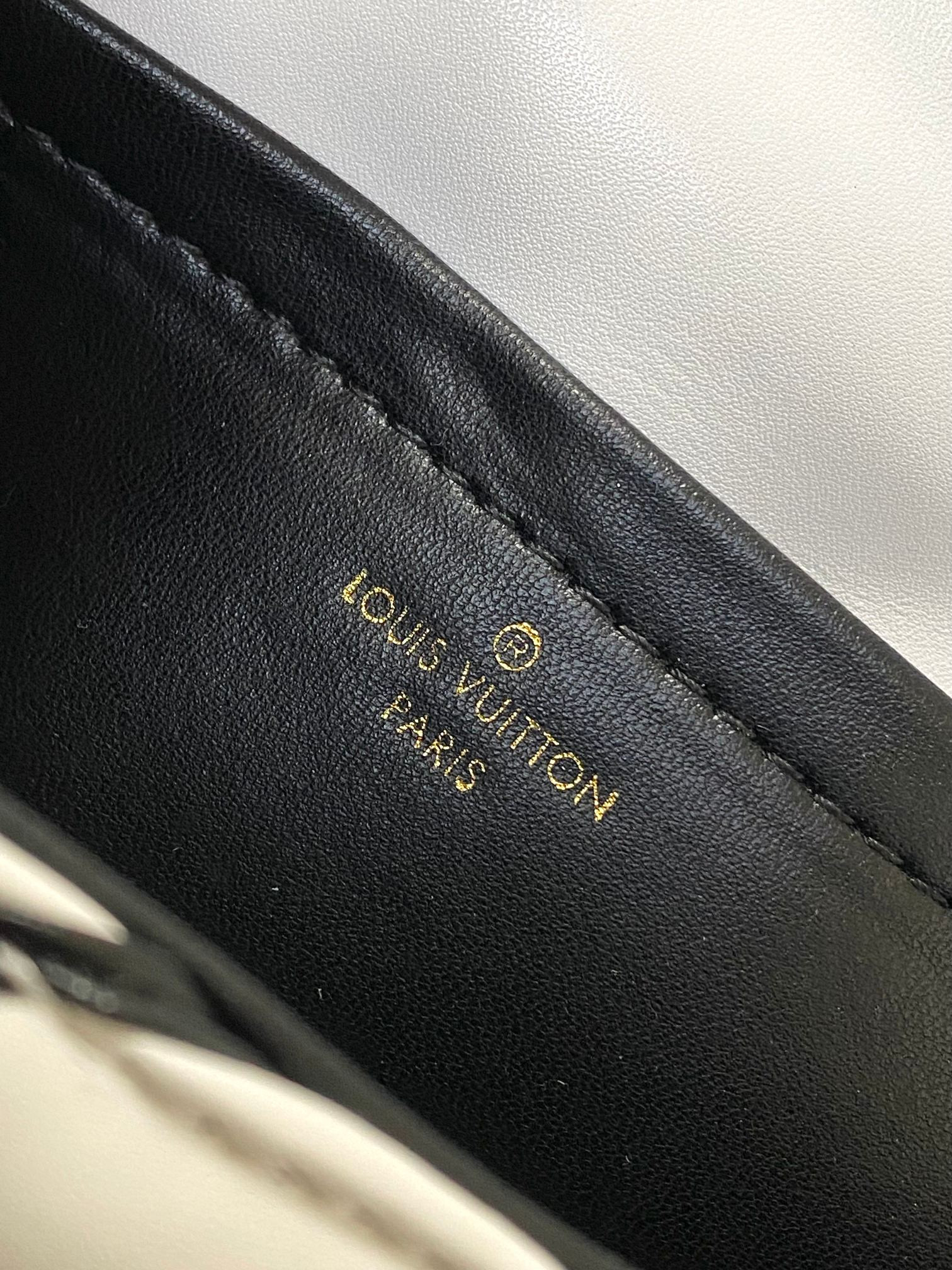 LOUIS VUITTON M23762 Pico GO-14 5.9 x 3.9 x 2.6 inches