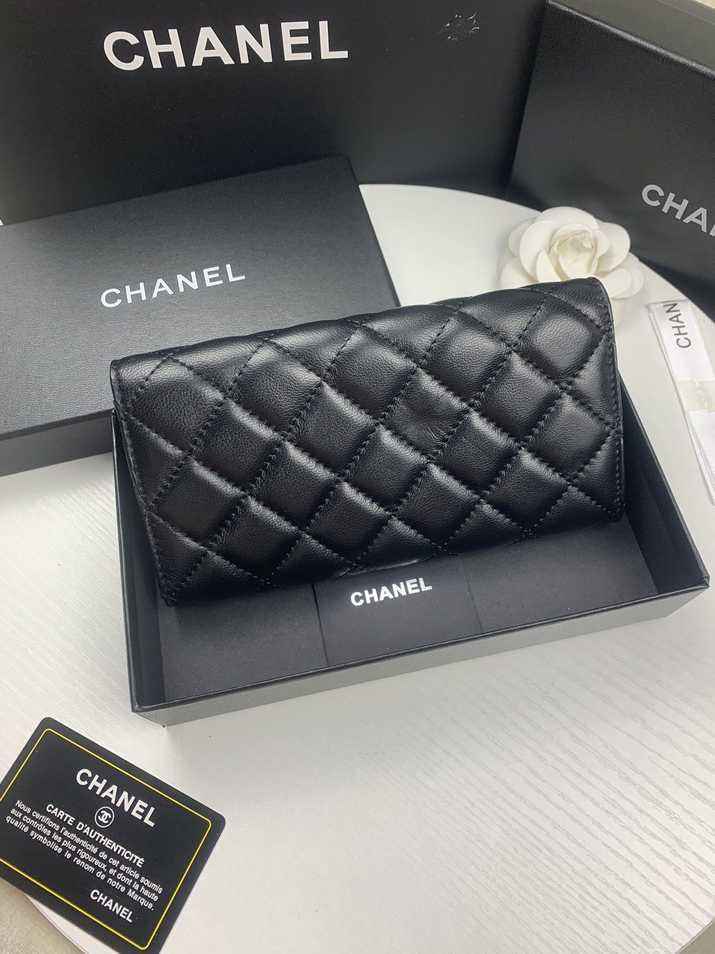 CHANEL FLAP WALLET BLACK 19.5 x10 cm