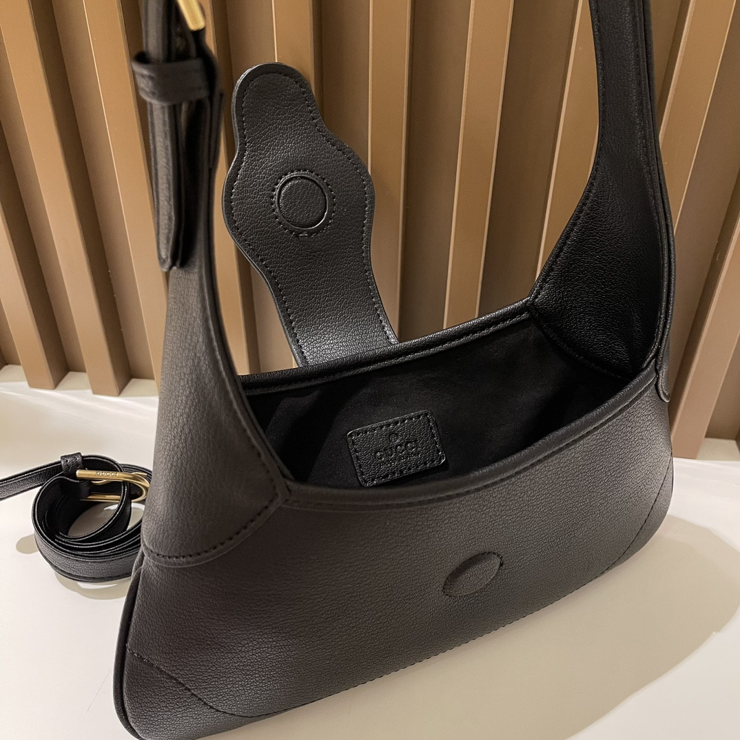 GUCCI APHRODITE SHOULDER BAG BLACK 27 X 13.5 X 2 cm