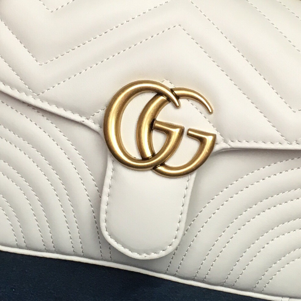 GUCCI GG MARMONT MATELASSÉ MINI BAG WHITE 8.5"W x 5"H x 2.5"D