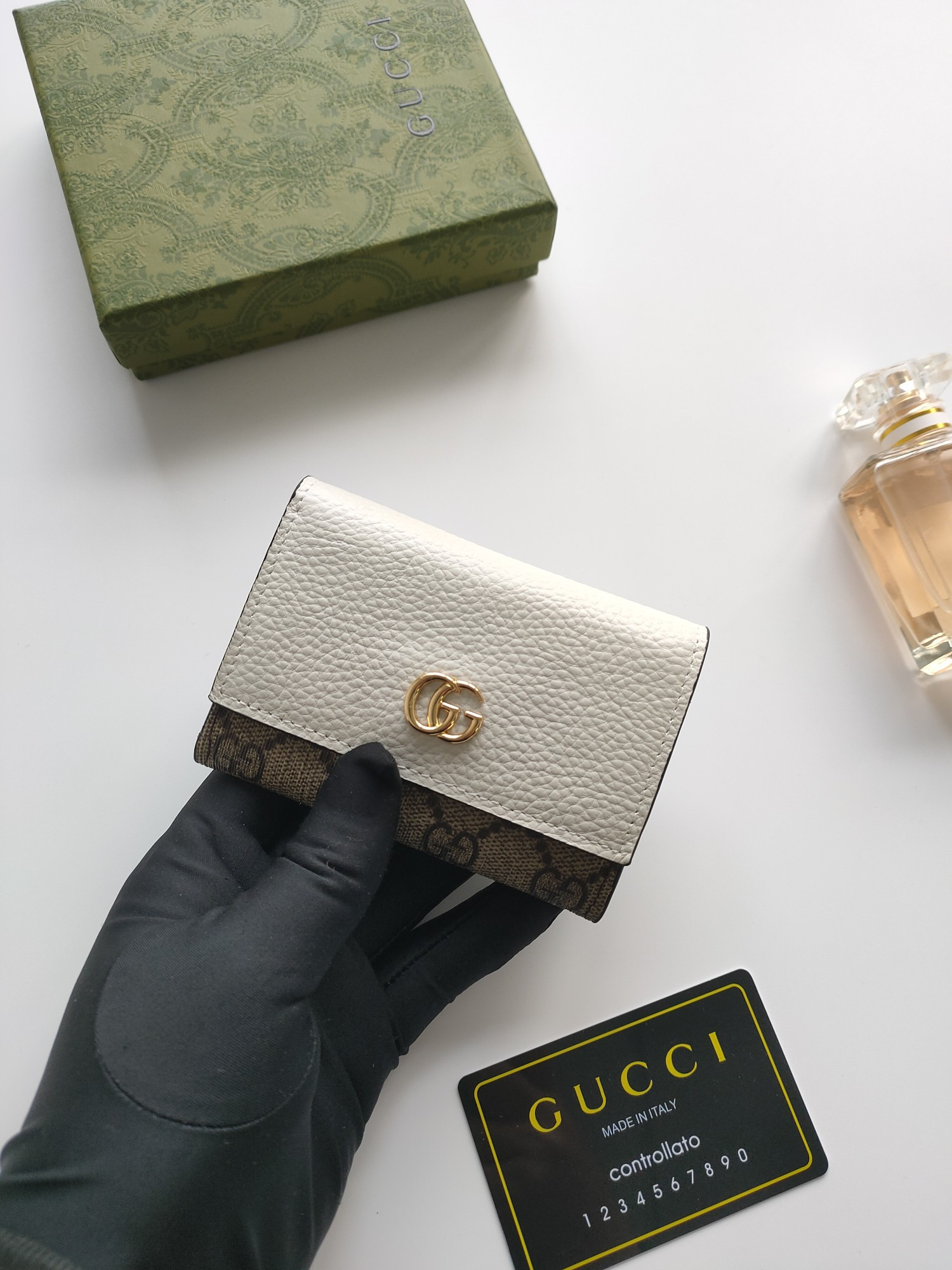 Gucci GG CARD CASE WALLET
