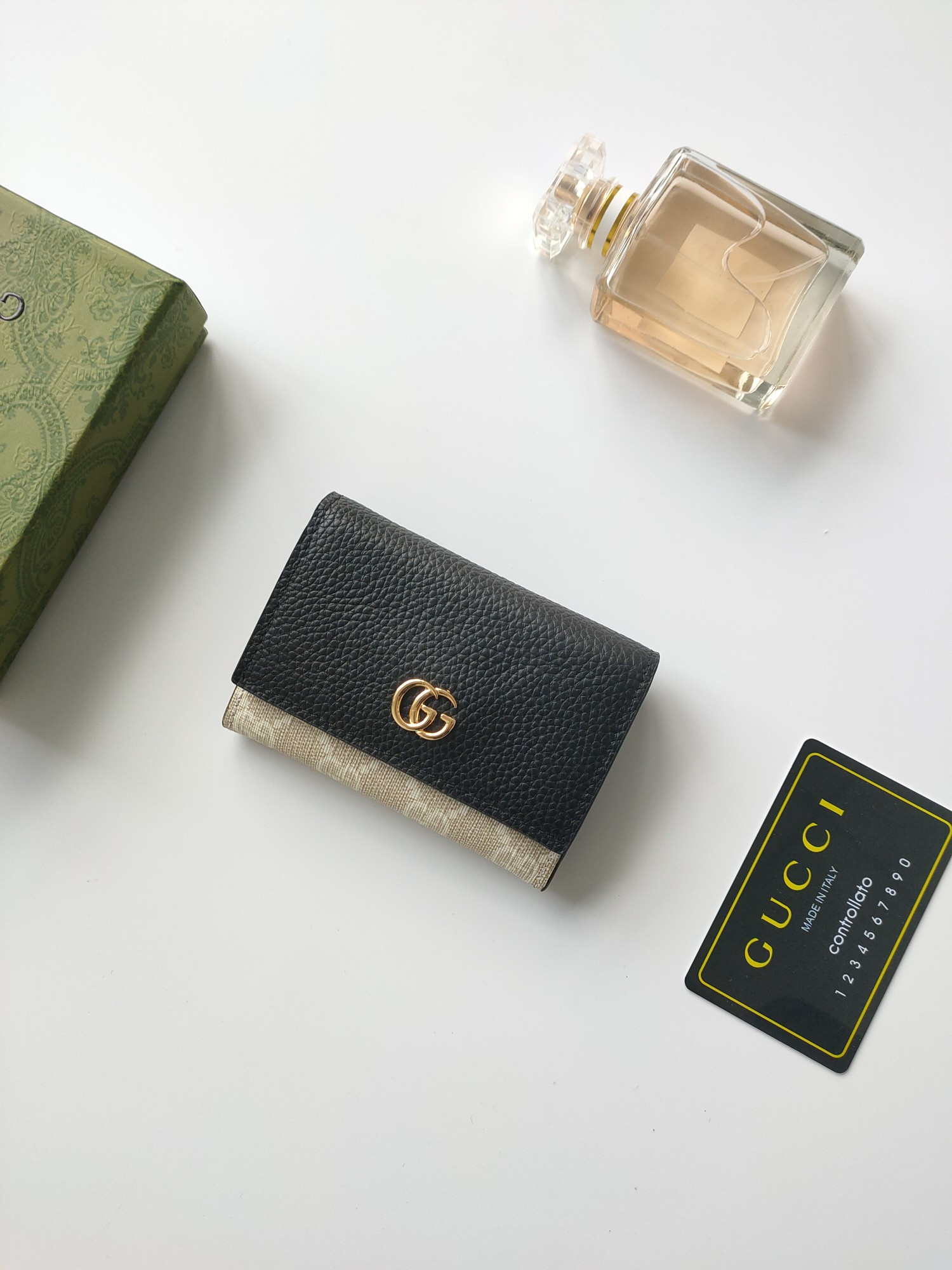 Gucci GG CARD CASE WALLET