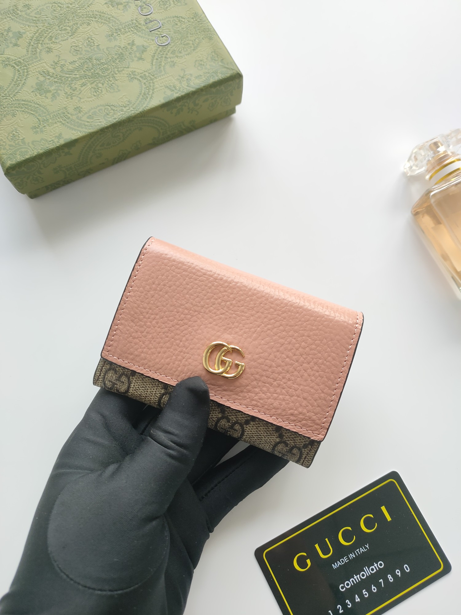 Gucci GG CARD CASE WALLET