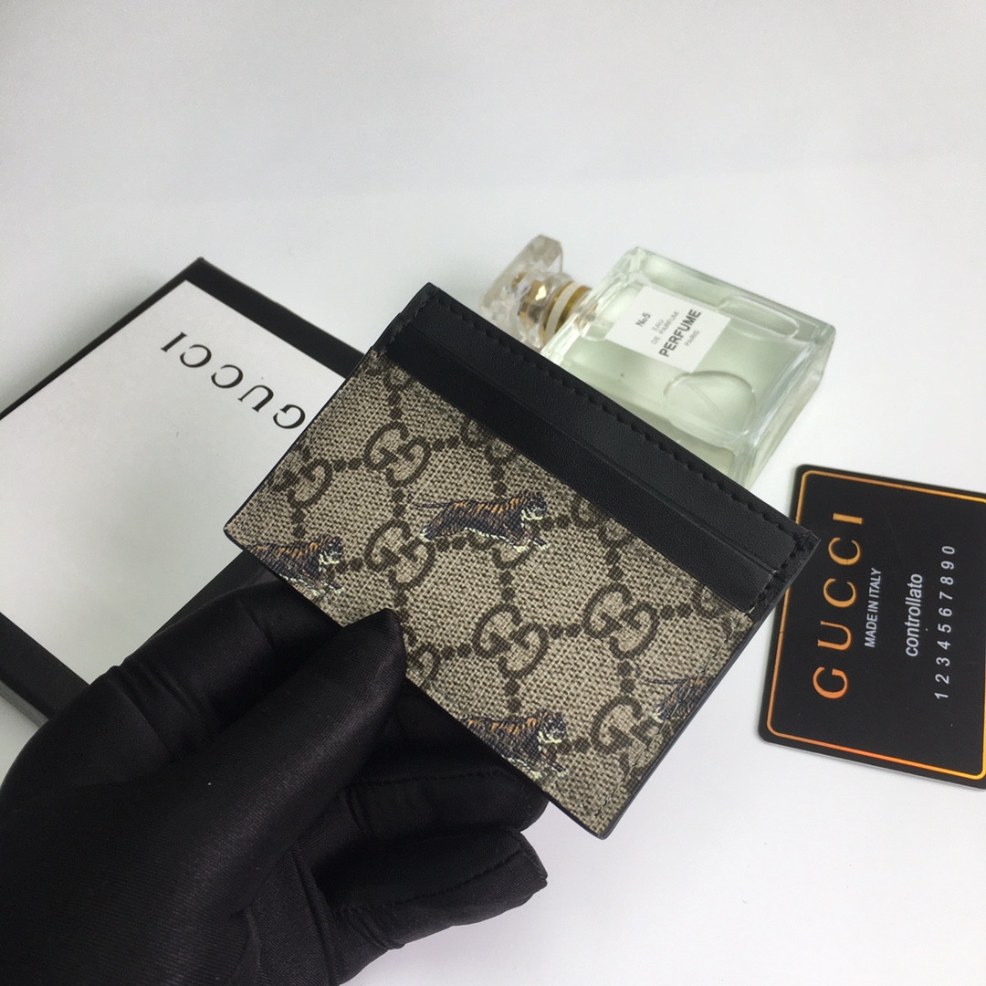 Gucci GG CARD CASE WALLET