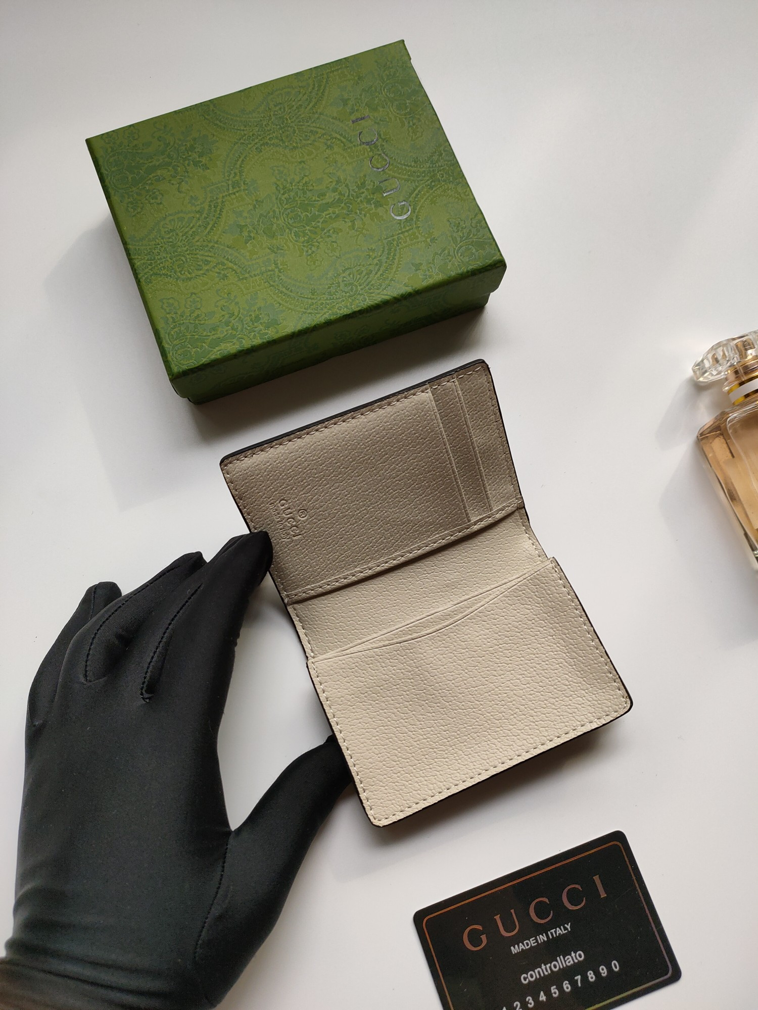 Gucci GG CARD CASE WALLET