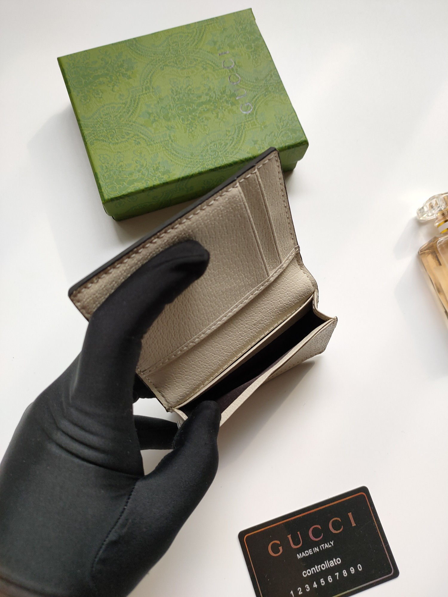 Gucci GG CARD CASE WALLET