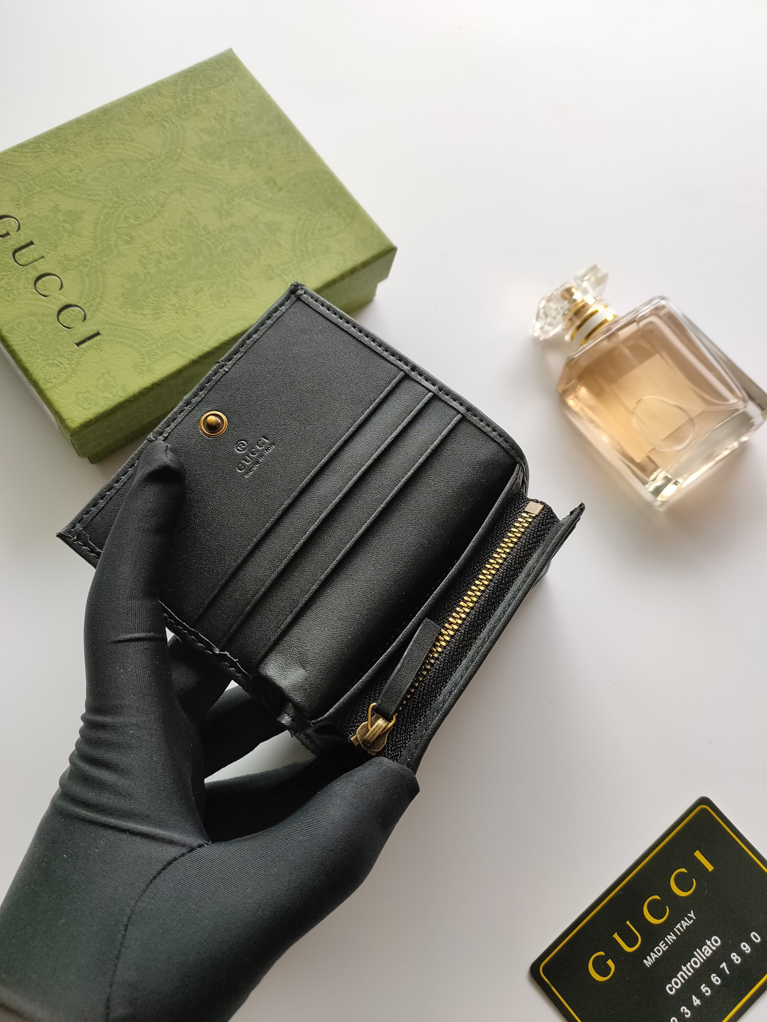 Gucci GG CARD CASE WALLET