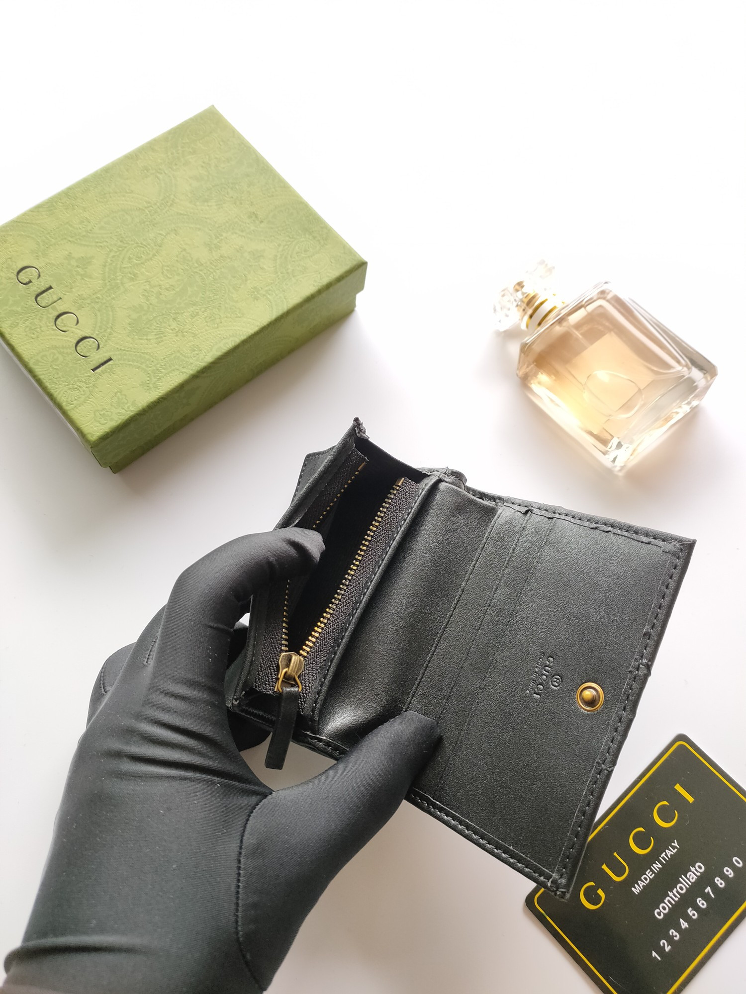 Gucci GG CARD CASE WALLET