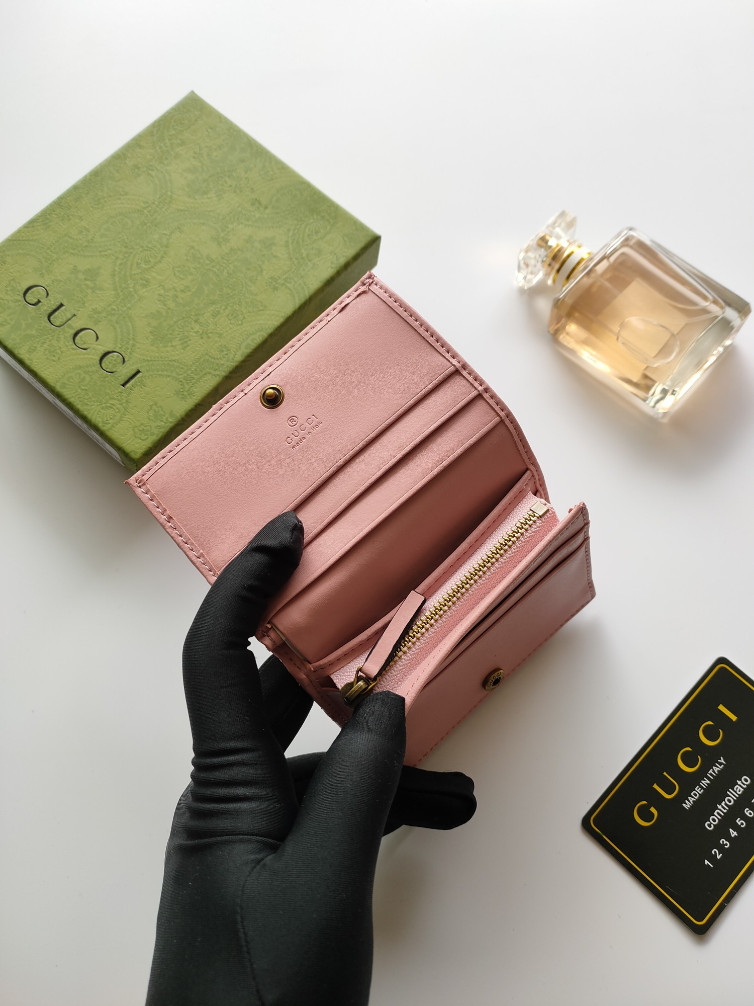 Gucci GG CARD CASE WALLET