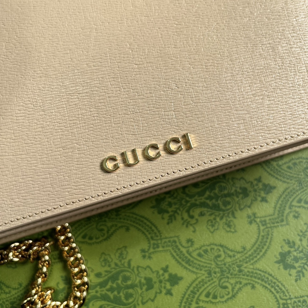 CHAIN WALLET WITH GUCCI SCRIPT LIGHT beige 7.8"W x 5"H x 1.6"D