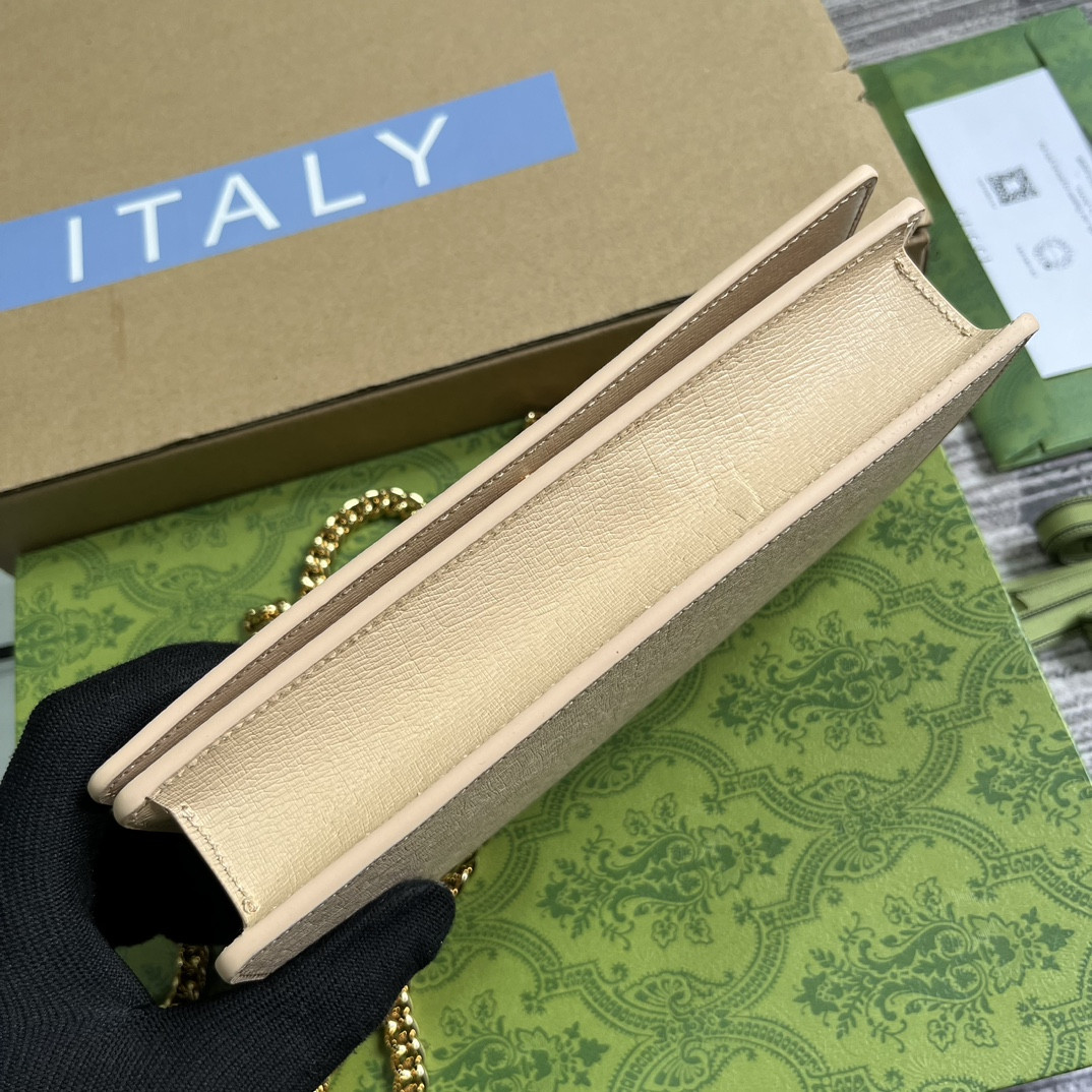 CHAIN WALLET WITH GUCCI SCRIPT LIGHT beige 7.8"W x 5"H x 1.6"D