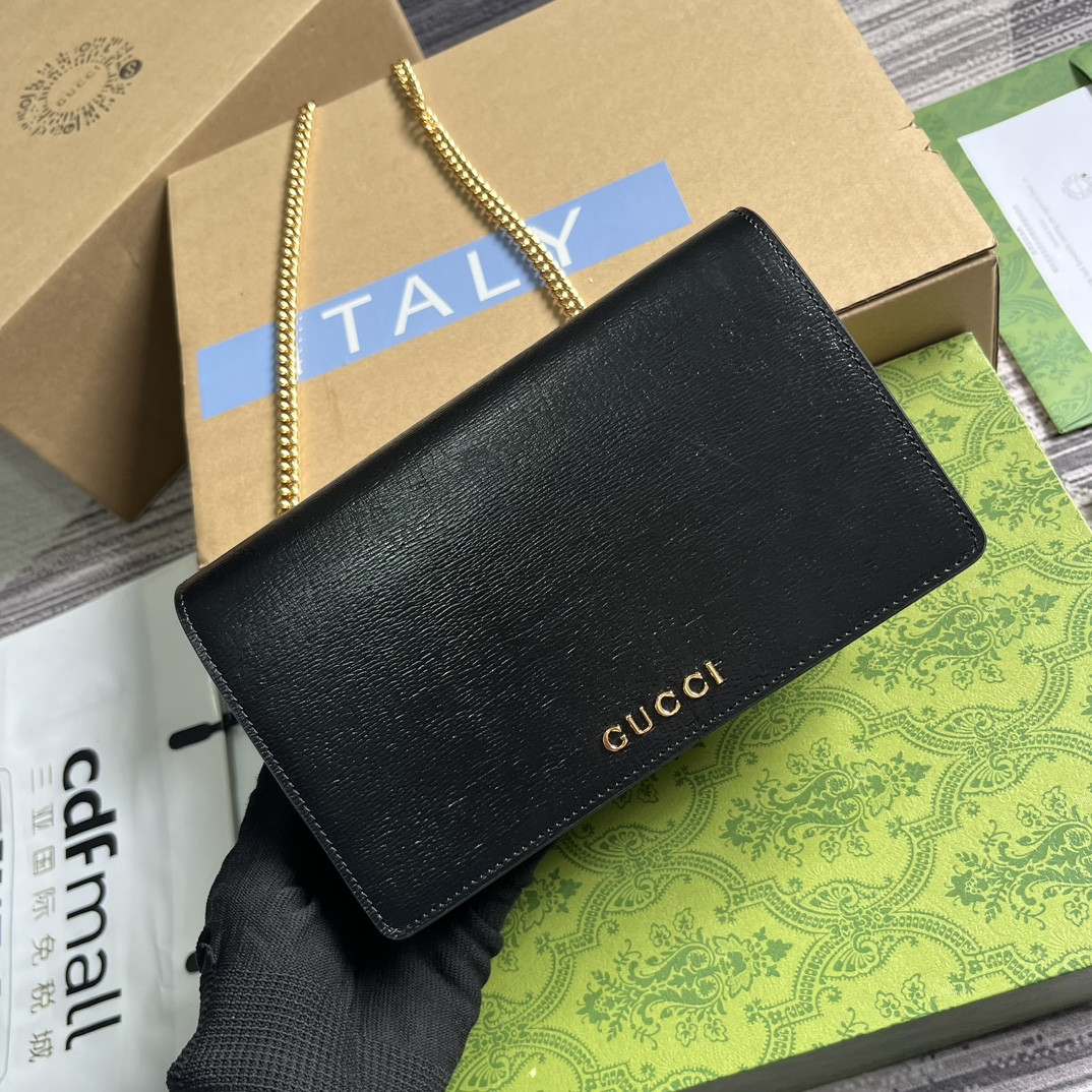 CHAIN WALLET WITH GUCCI SCRIPT BLACK 7.8"W x 5"H x 1.6"D