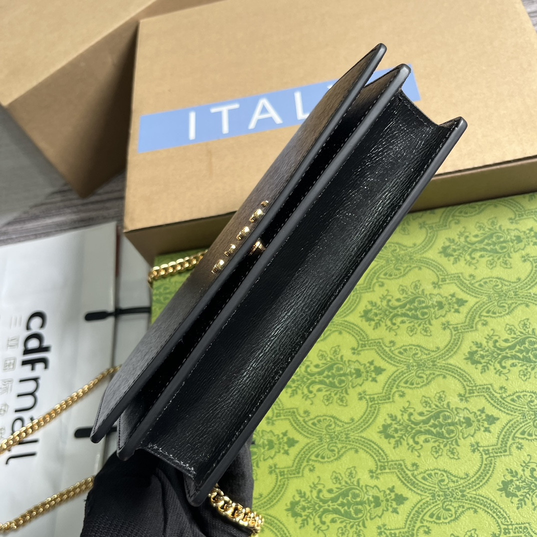 CHAIN WALLET WITH GUCCI SCRIPT BLACK 7.8"W x 5"H x 1.6"D