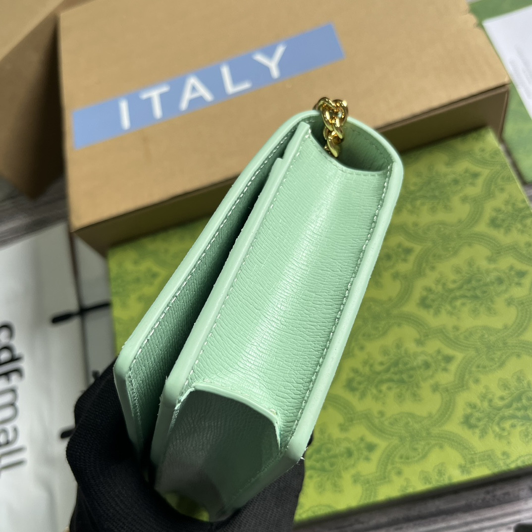 CHAIN WALLET WITH GUCCI SCRIPT GREEN 7.8"W x 5"H x 1.6"D