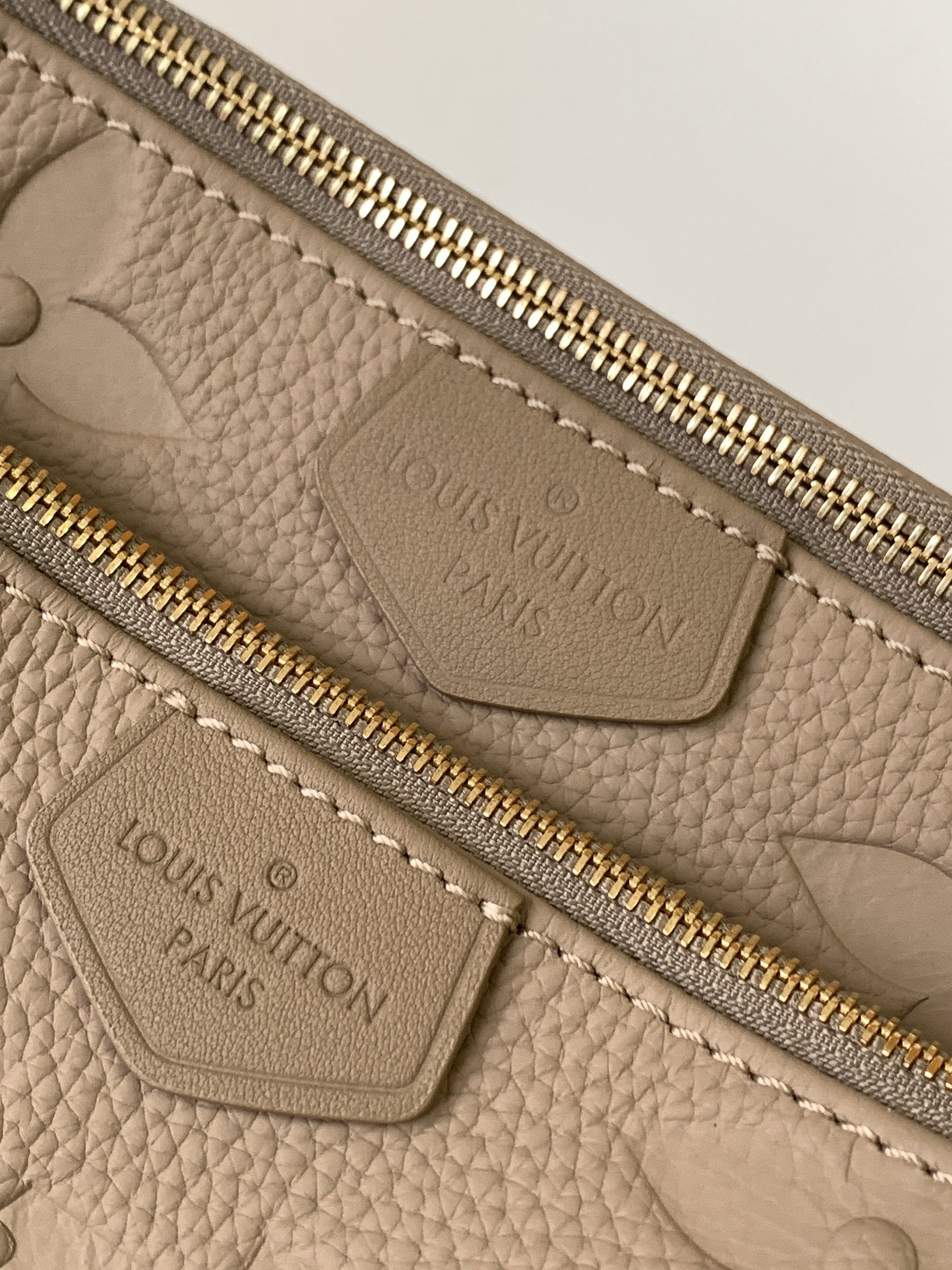 LOUIS VUITTON Multi Pochette Accessoires Gray 9.4 x 5.3 x 1.6 inches