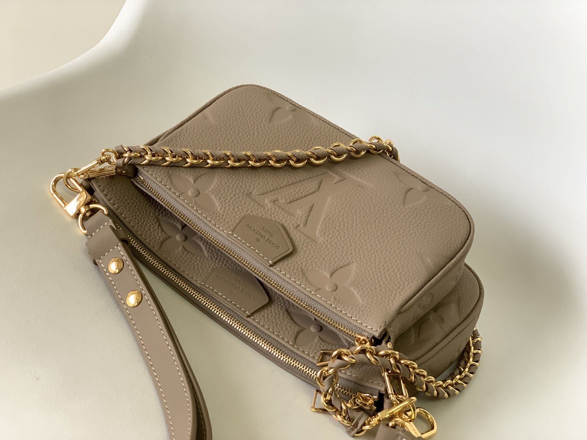 LOUIS VUITTON Multi Pochette Accessoires Gray 9.4 x 5.3 x 1.6 inches