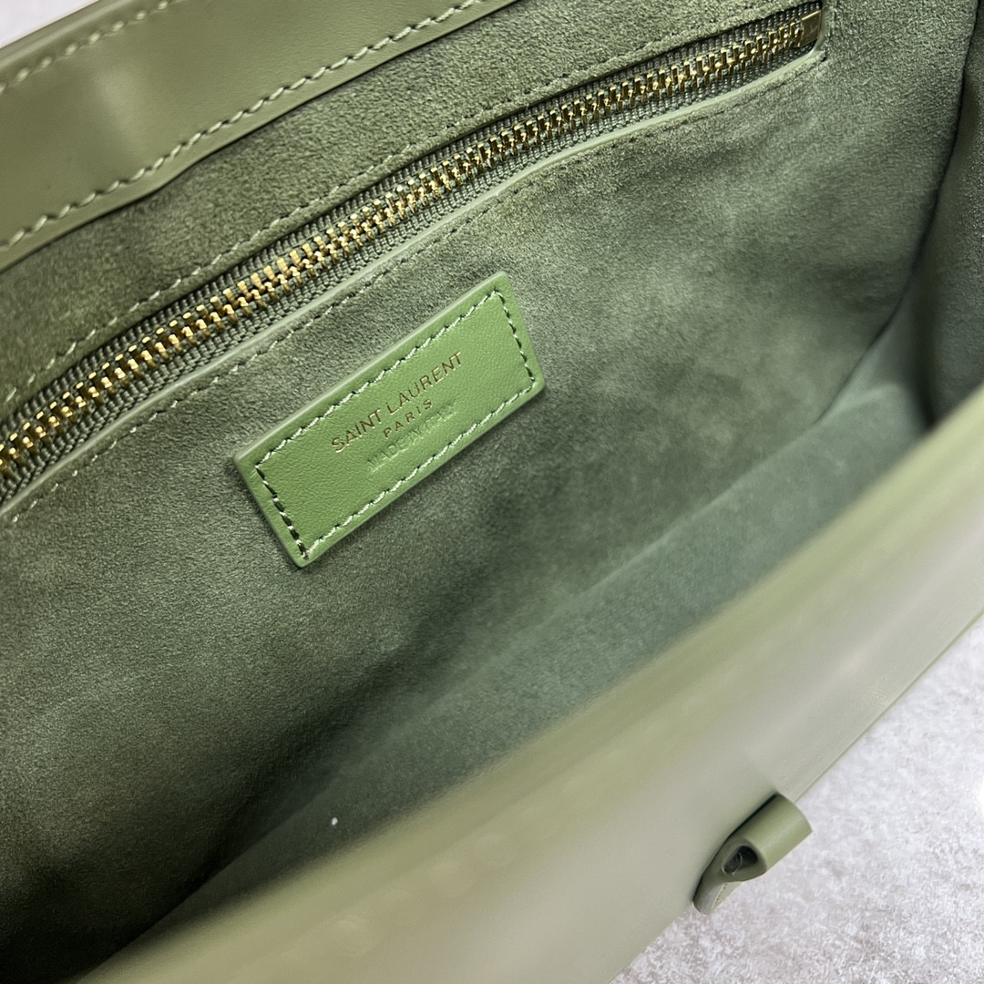 YSL LE 5 À 7 IN SMOOTH LEATHER GREEN 9 X 6.3 X 2.5 INCHES