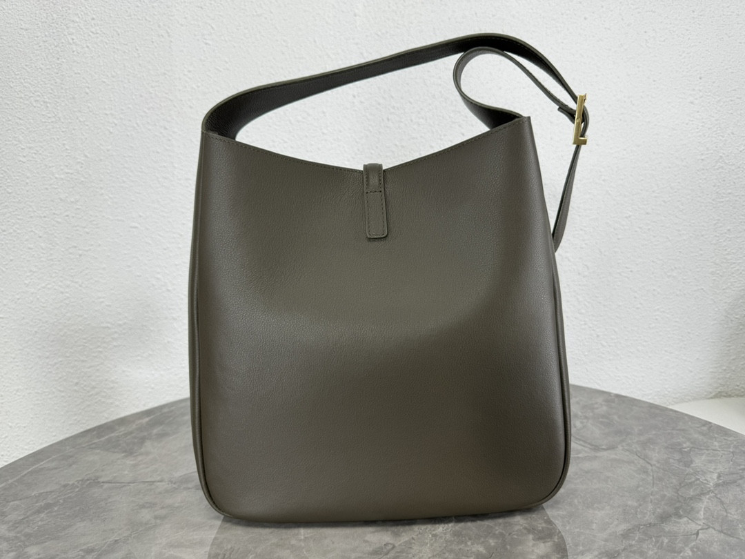 YSL LE 5 À 7 SUPPLE LARGE IN SMOOTH LEATHER LIGHT MUSK 11.8" X 11" X 4.3"