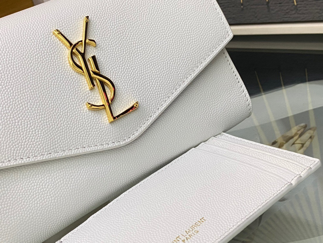 YSL UPTOWN CHAIN WALLET IN GRAIN DE POUDRE EMBOSSED LEATHER BLANC VINTAGE 7.5 X 4.7 X 1.2 INCHES