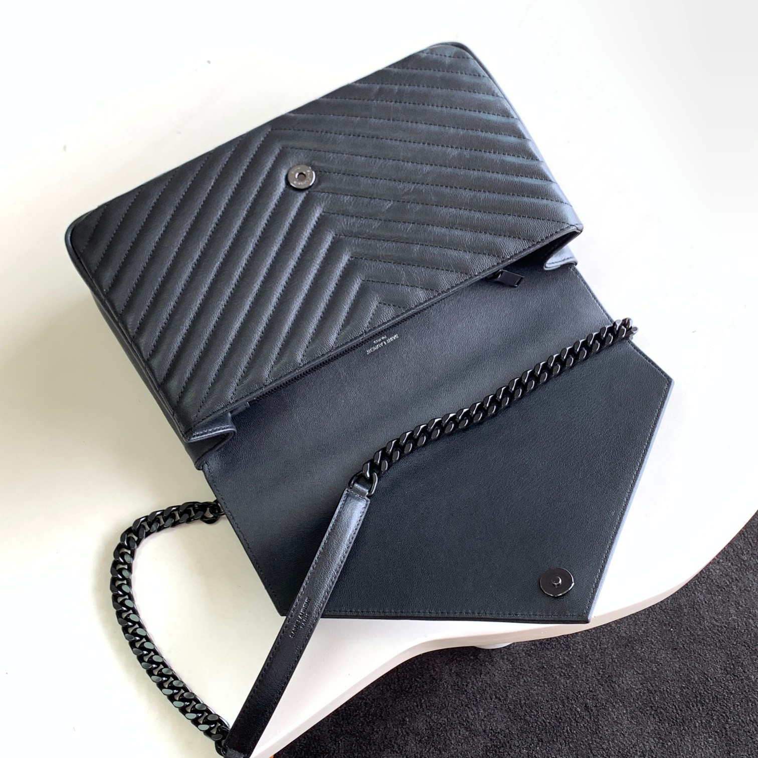 YSL COLLEGE LARGE IN QUILTED LEATHER BLACK 32X21X8 CM